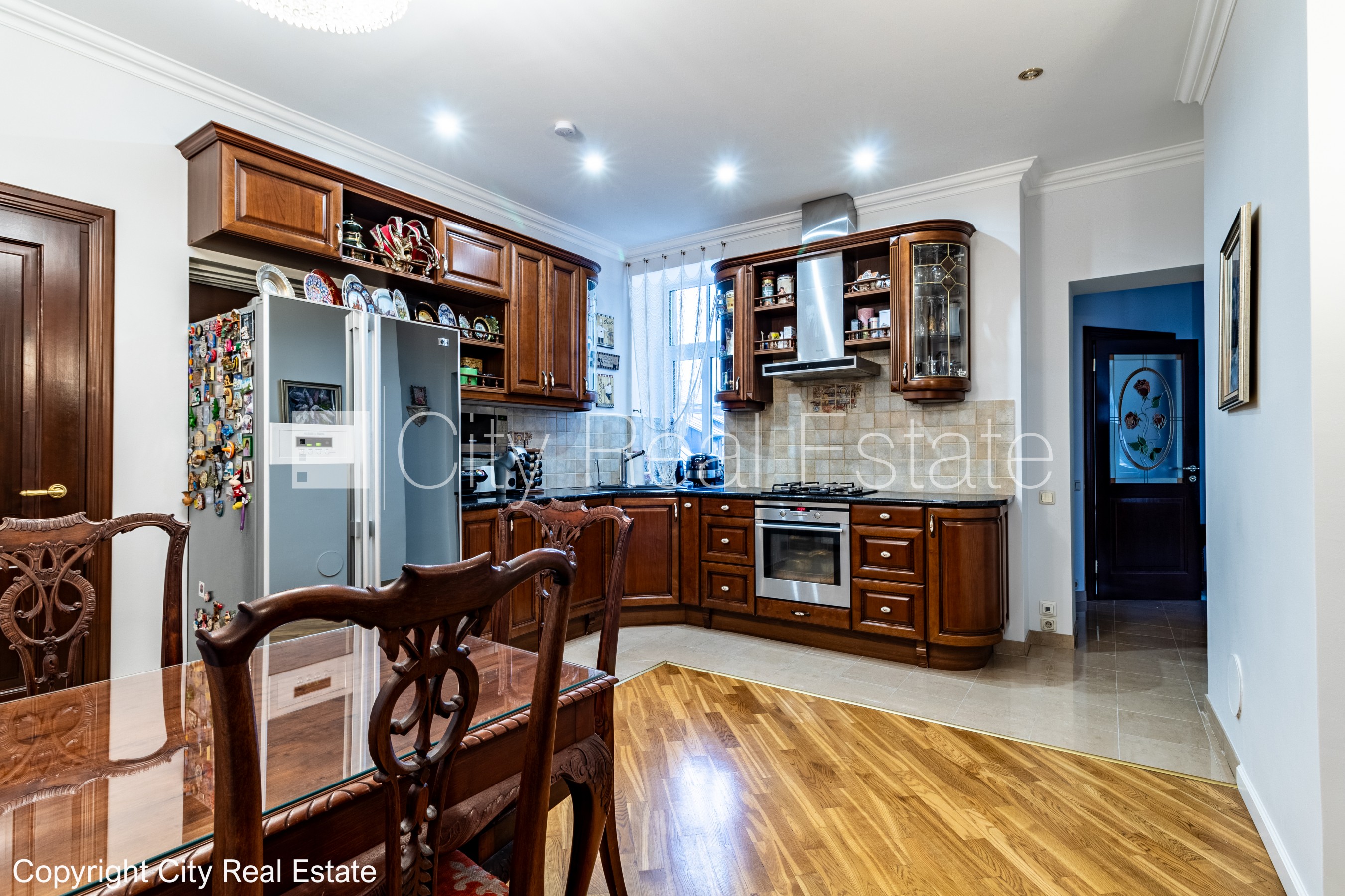 Sludinājumi. Zeme īpašumā, fasādes māja, mainīts Jumta segums, viena kvadrātmetra apsaimniekošanas maksa mēnesī  Cena: 200000 EUR Foto #12