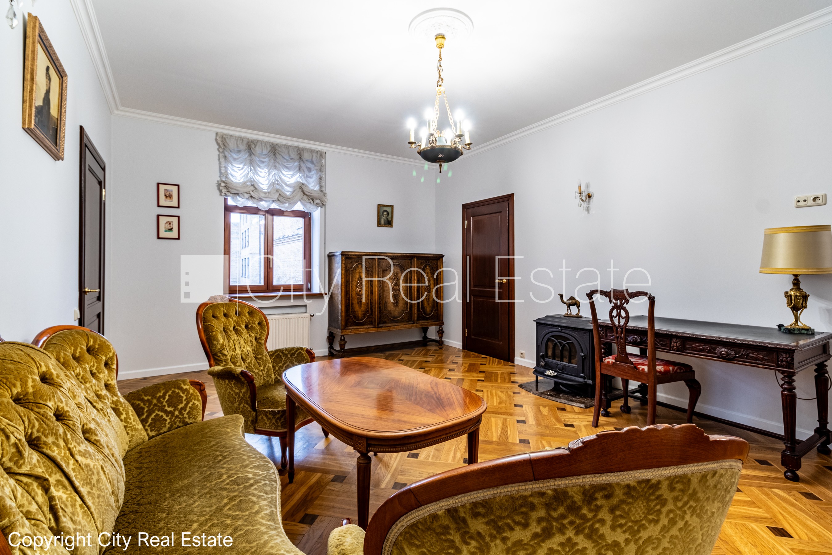 Sludinājumi. Zeme īpašumā, fasādes māja, mainīts Jumta segums, viena kvadrātmetra apsaimniekošanas maksa mēnesī  Cena: 200000 EUR Foto #19