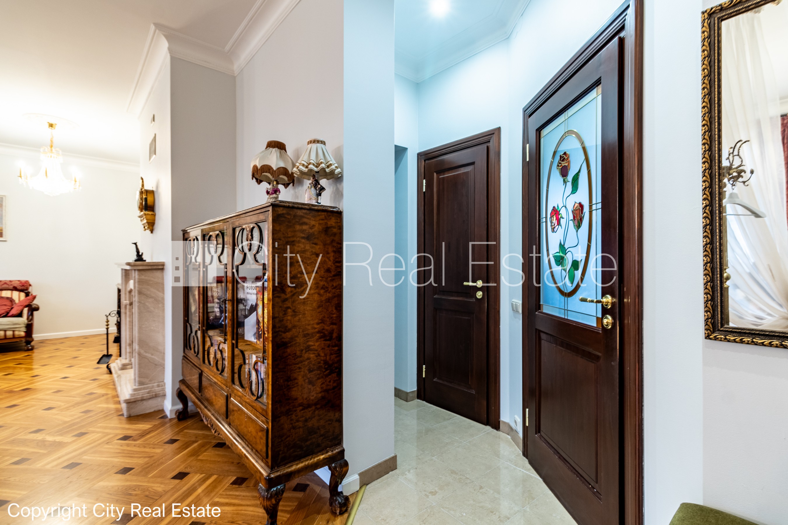 Sludinājumi. Zeme īpašumā, fasādes māja, mainīts Jumta segums, viena kvadrātmetra apsaimniekošanas maksa mēnesī  Cena: 200000 EUR Foto #8