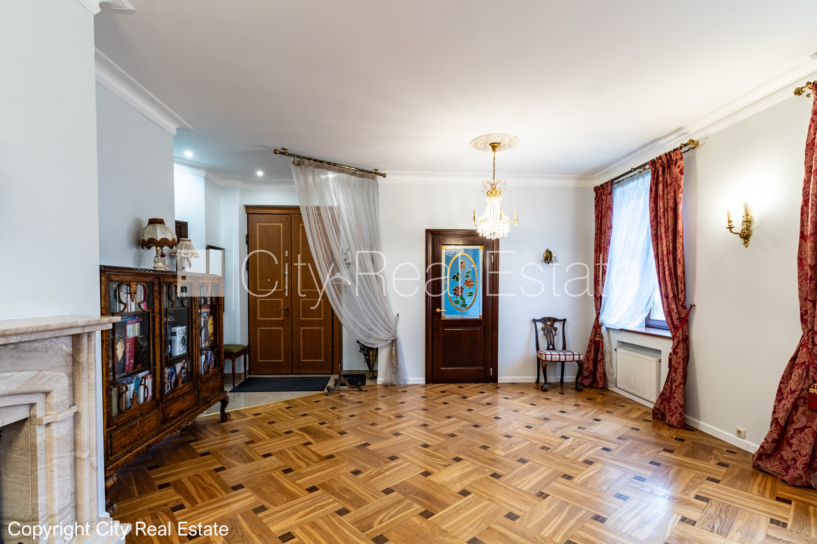 Sludinājumi. Zeme īpašumā, fasādes māja, mainīts Jumta segums, viena kvadrātmetra apsaimniekošanas maksa mēnesī  Cena: 200000 EUR Foto #7