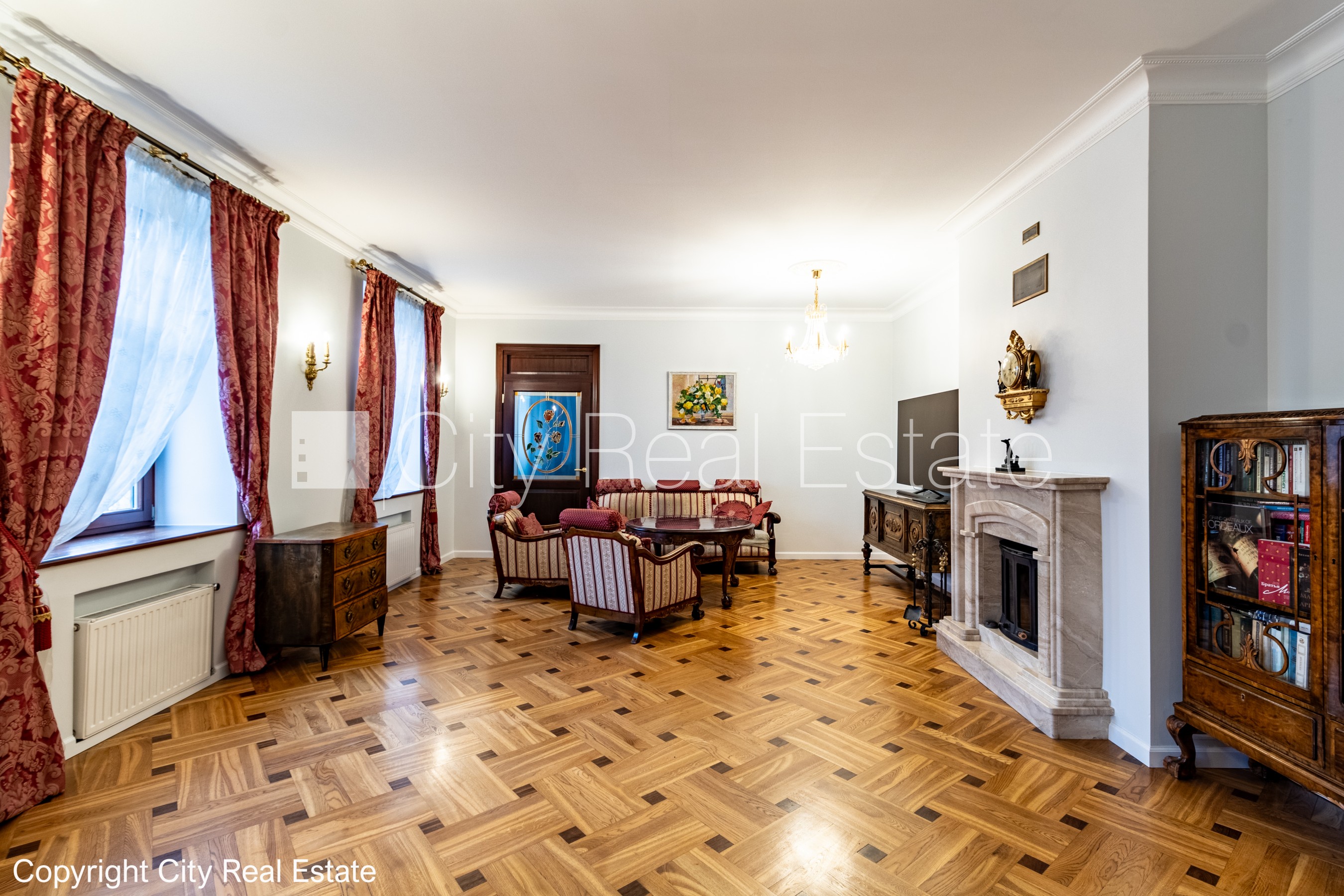 Sludinājumi. Zeme īpašumā, fasādes māja, mainīts Jumta segums, viena kvadrātmetra apsaimniekošanas maksa mēnesī  Cena: 200000 EUR Foto #1