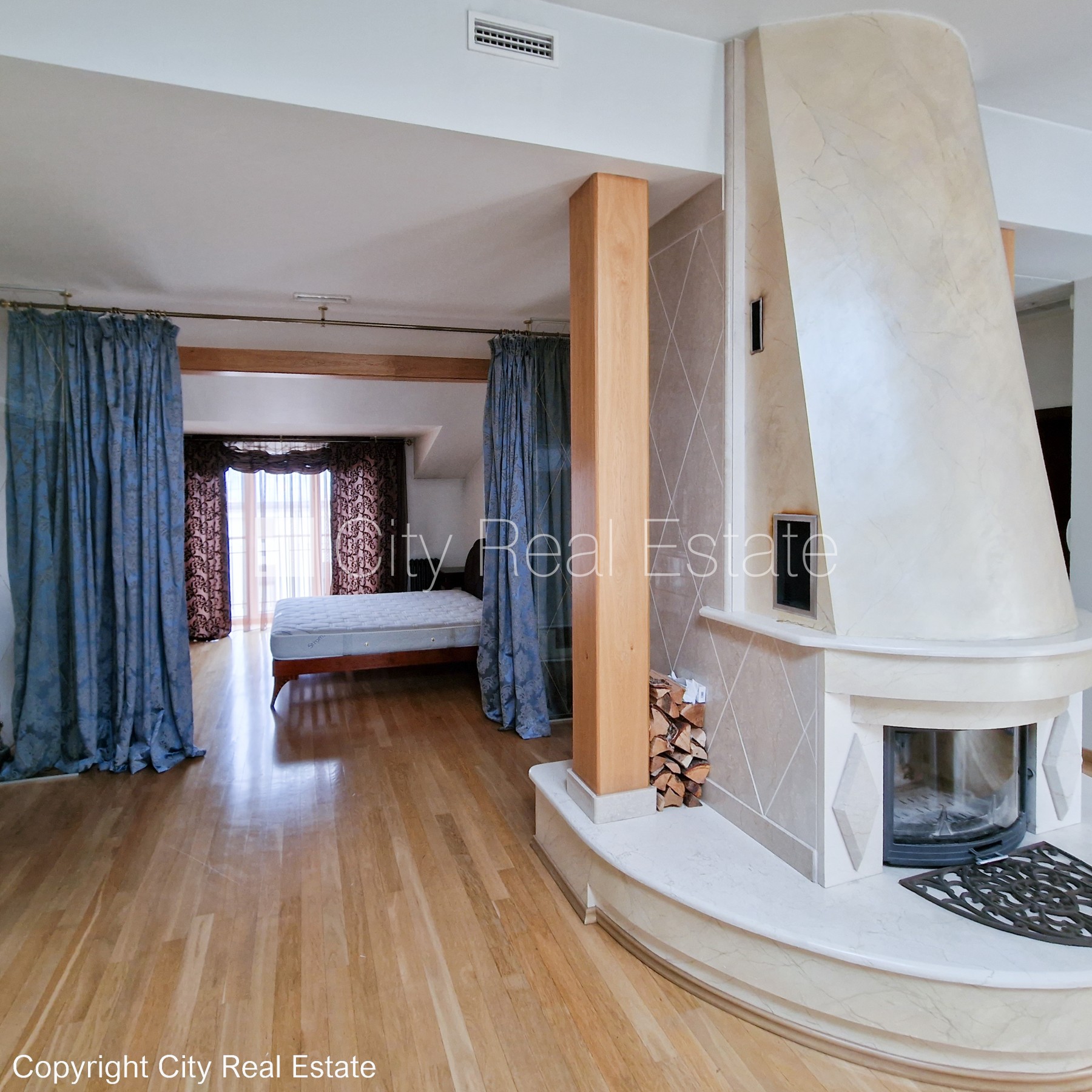 Sludinājumi. Fasādes māja, renovēta māja, ieeja no ielas, ir lifts, kāpņu telpa pēc kapitālā remonta, terase, Cena: 1200 EUR/mēn Foto #13