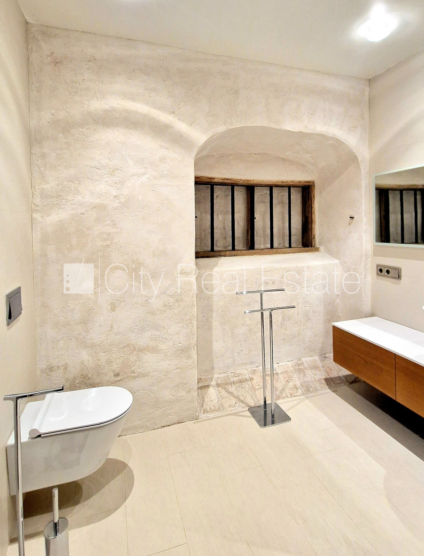 Sludinājumi. Jaunceltne, fasādes māja, restaurēta māja, nomainītas inženierkomunikācijas, mainīts Jumta segums, Cena: 970000 EUR Foto #22