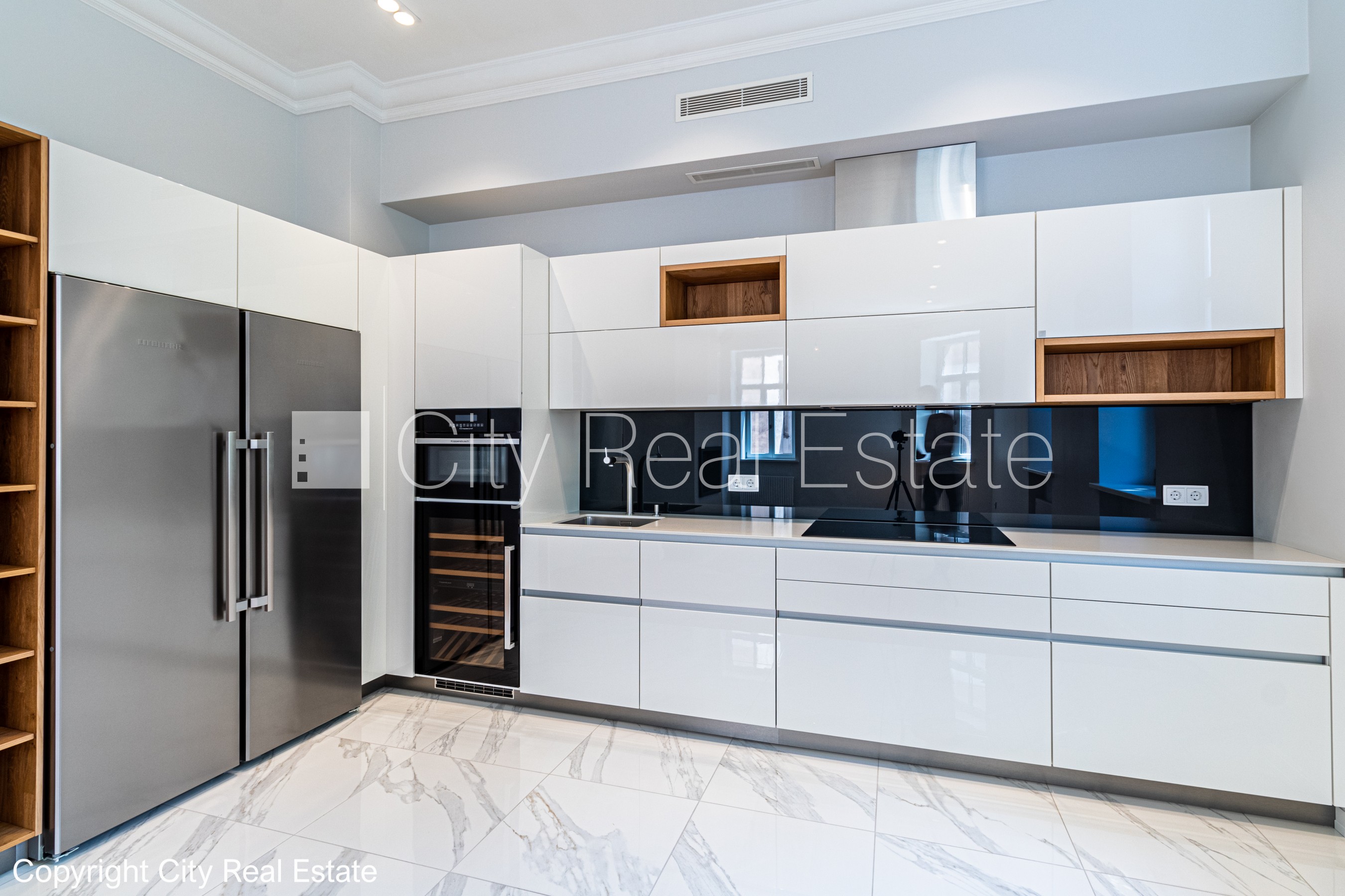 Sludinājumi. Renovēta māja, slēgts pagalms, iespēja nomāt autostāvvietu, apsargāta autostāvvieta, apsargāts Cena: 498000 EUR Foto #1