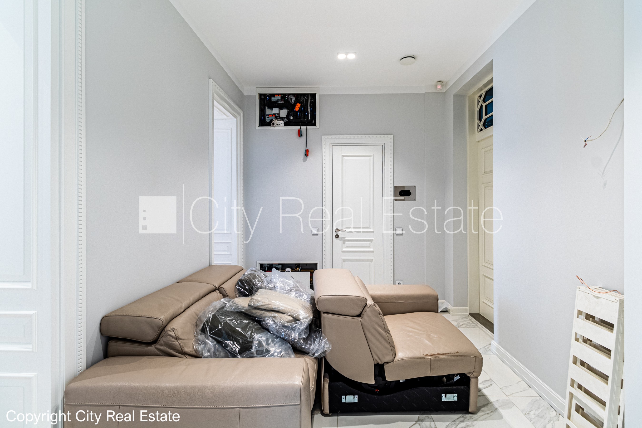 Sludinājumi. Renovēta māja, slēgts pagalms, iespēja nomāt autostāvvietu, apsargāta autostāvvieta, apsargāts Cena: 498000 EUR Foto #10