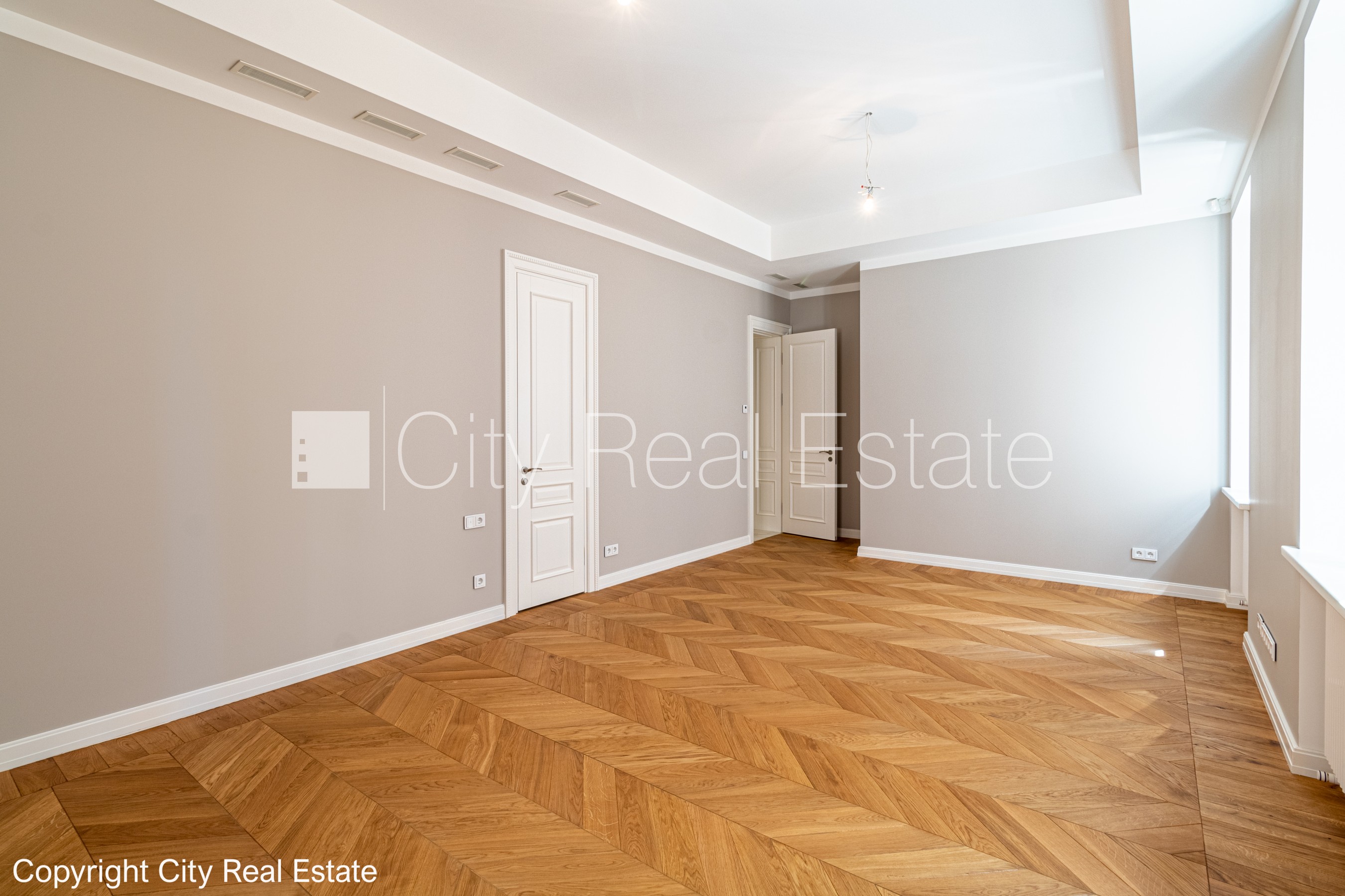 Sludinājumi. Renovēta māja, slēgts pagalms, iespēja nomāt autostāvvietu, apsargāta autostāvvieta, apsargāts Cena: 498000 EUR Foto #7