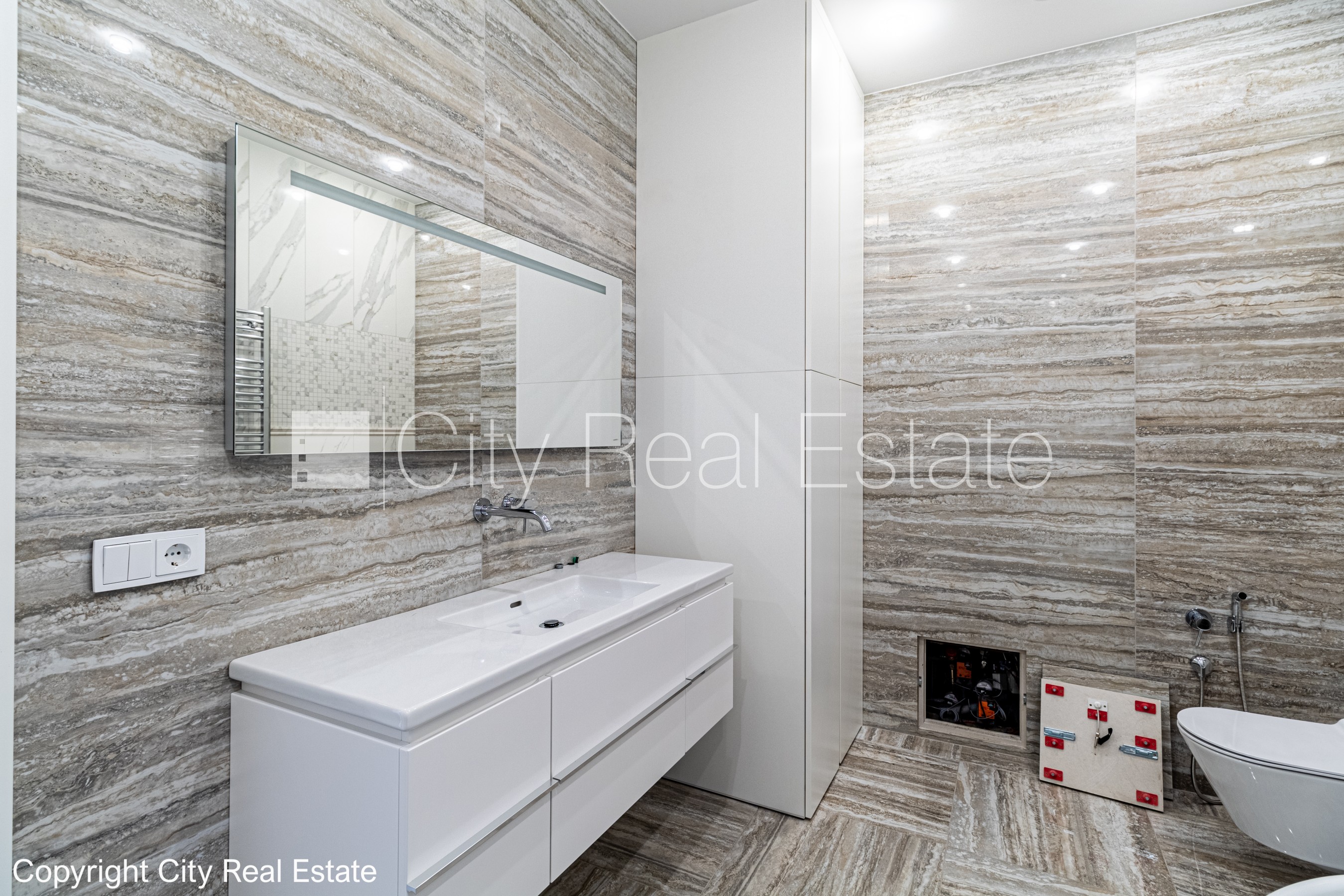 Sludinājumi. Renovēta māja, slēgts pagalms, iespēja nomāt autostāvvietu, apsargāta autostāvvieta, apsargāts Cena: 498000 EUR Foto #12