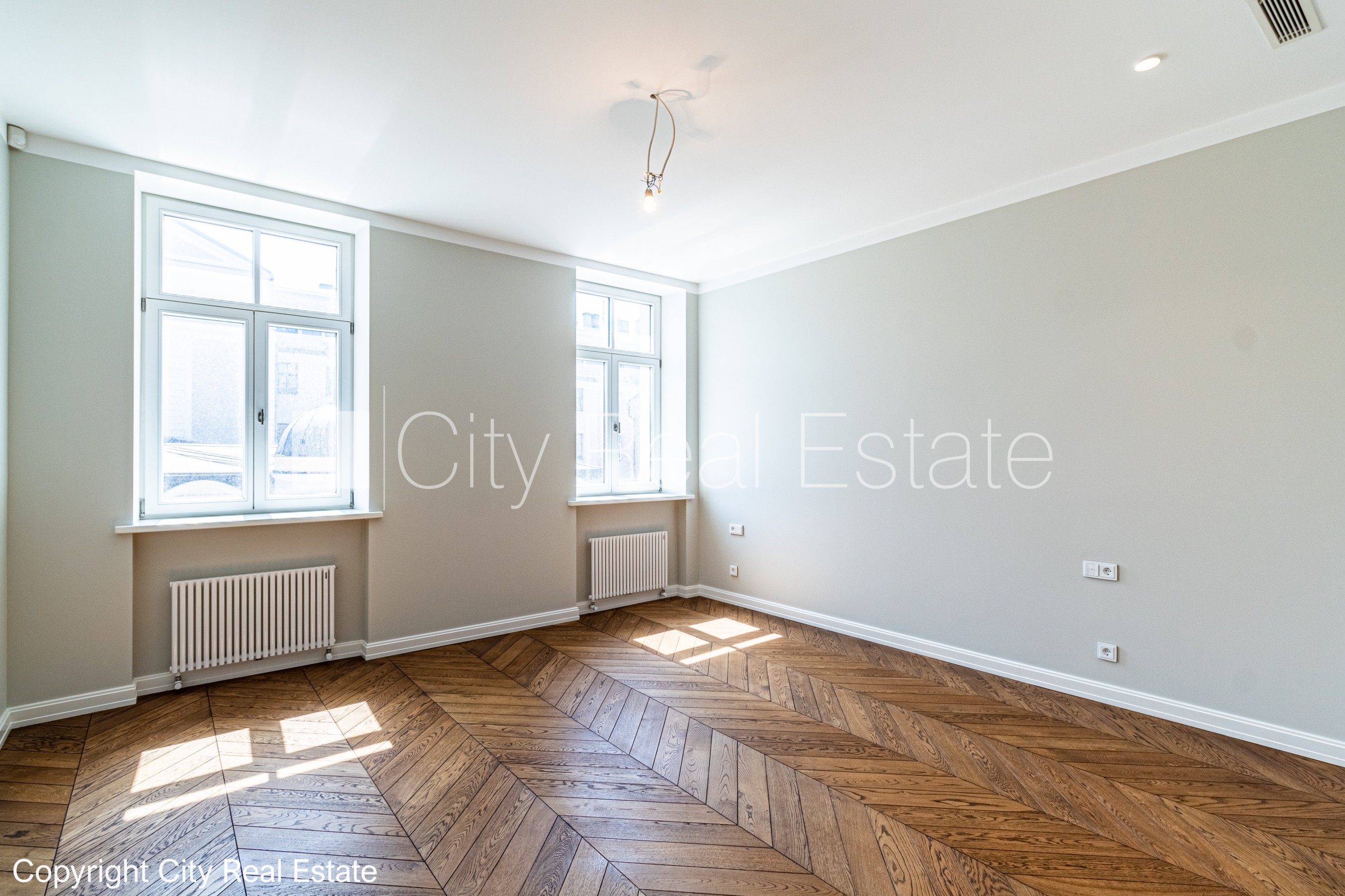 Sludinājumi. Renovēta māja, slēgts pagalms, iespēja nomāt autostāvvietu, apsargāta autostāvvieta, apsargāts Cena: 525000 EUR Foto #4