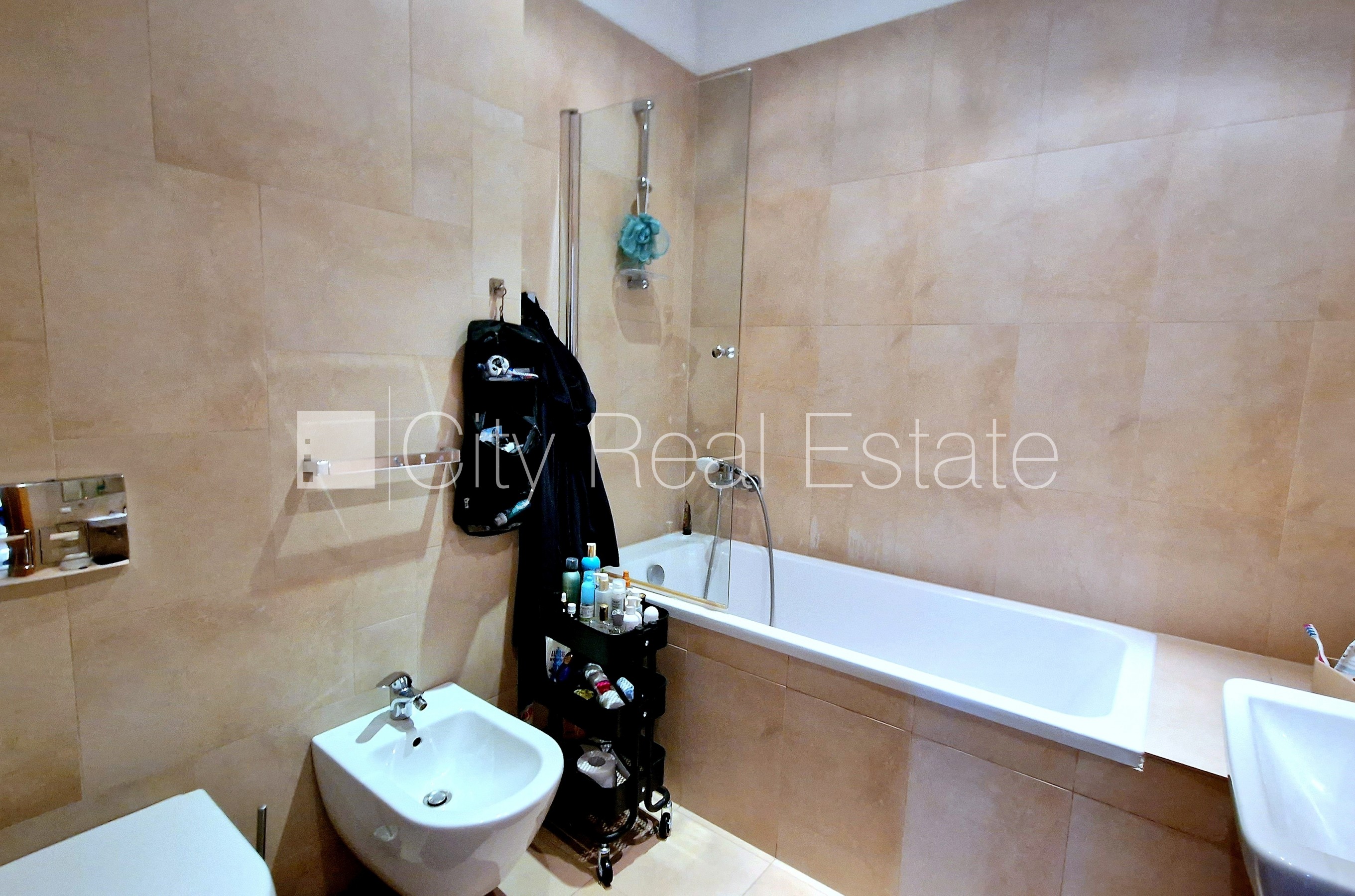 Sludinājumi. Projekts - Apogi, rindu māja, jaunceltne, labiekārtota apzaļumota teritorija, garāža vienai Cena: 270000 EUR Foto #17