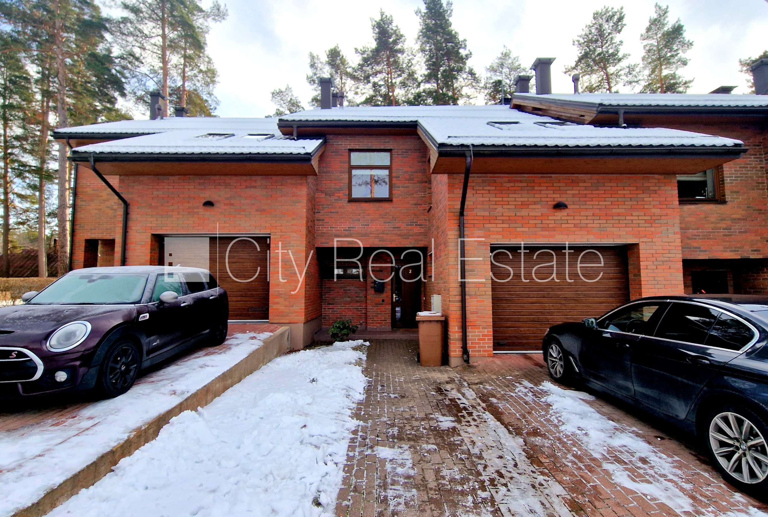 Sludinājumi. Projekts - Apogi, rindu māja, jaunceltne, labiekārtota apzaļumota teritorija, garāža vienai Cena: 270000 EUR Foto #2