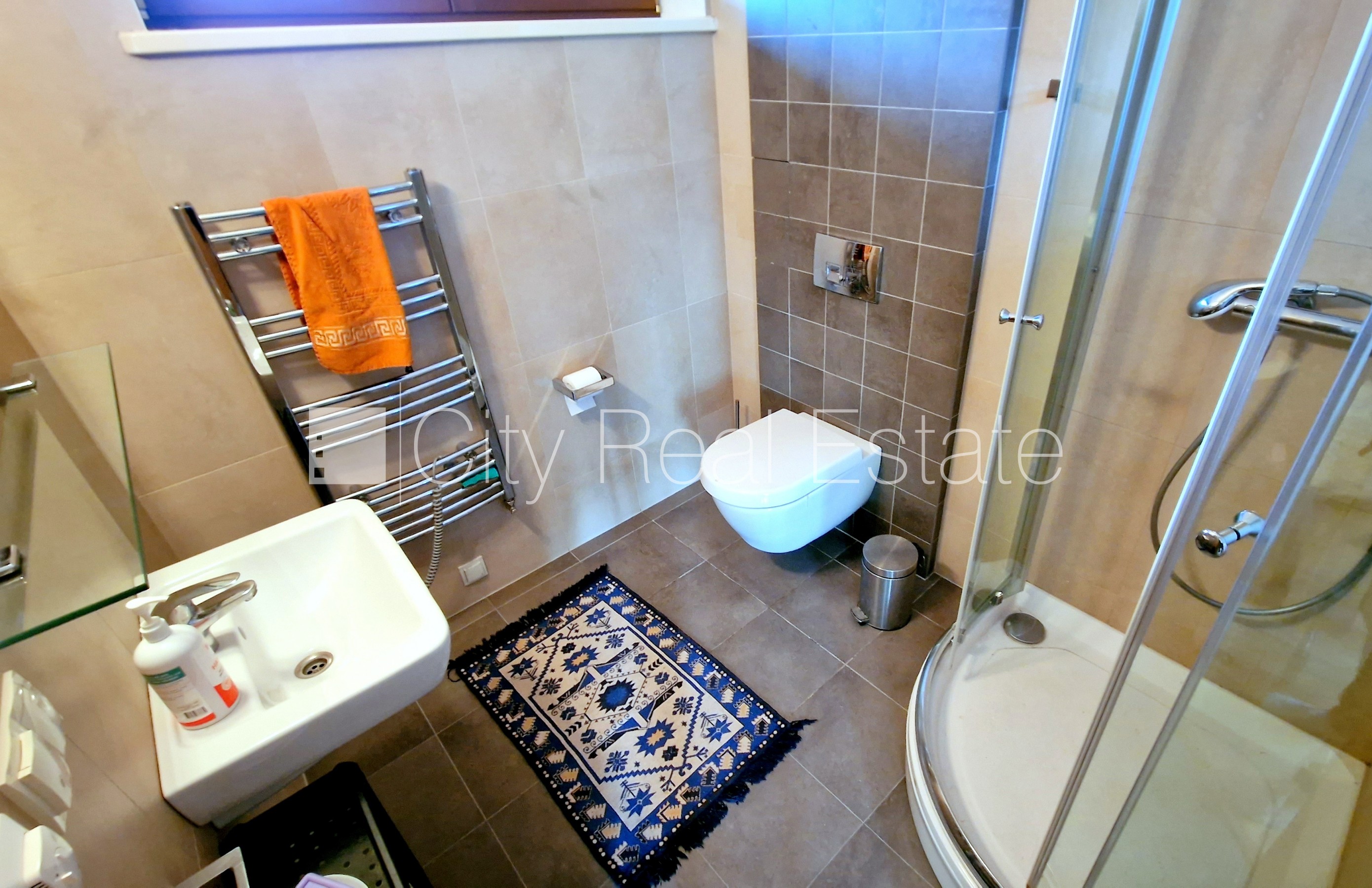 Sludinājumi. Projekts - Apogi, rindu māja, jaunceltne, labiekārtota apzaļumota teritorija, garāža vienai Cena: 270000 EUR Foto #10