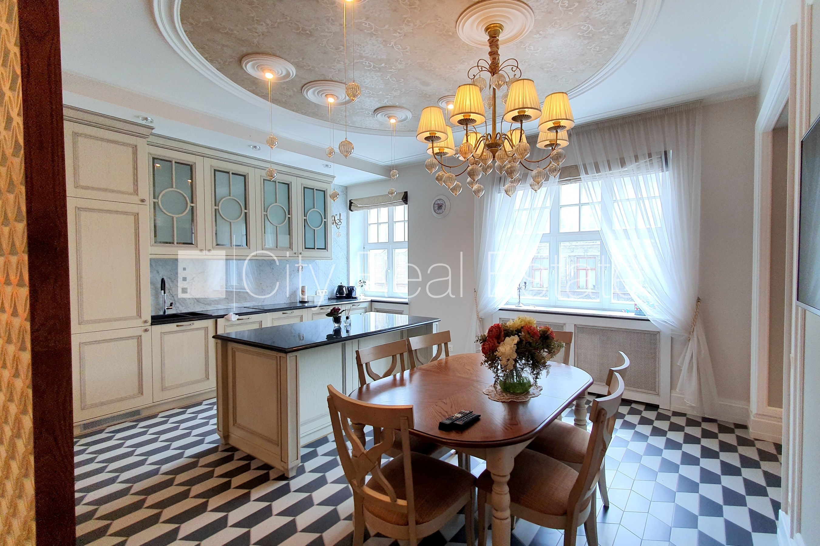 Sludinājumi. Zeme īpašumā, fasādes māja, renovēta māja, nomainītas inženierkomunikācijas, mainīts Jumta segums, Cena: 799000 EUR Foto #7