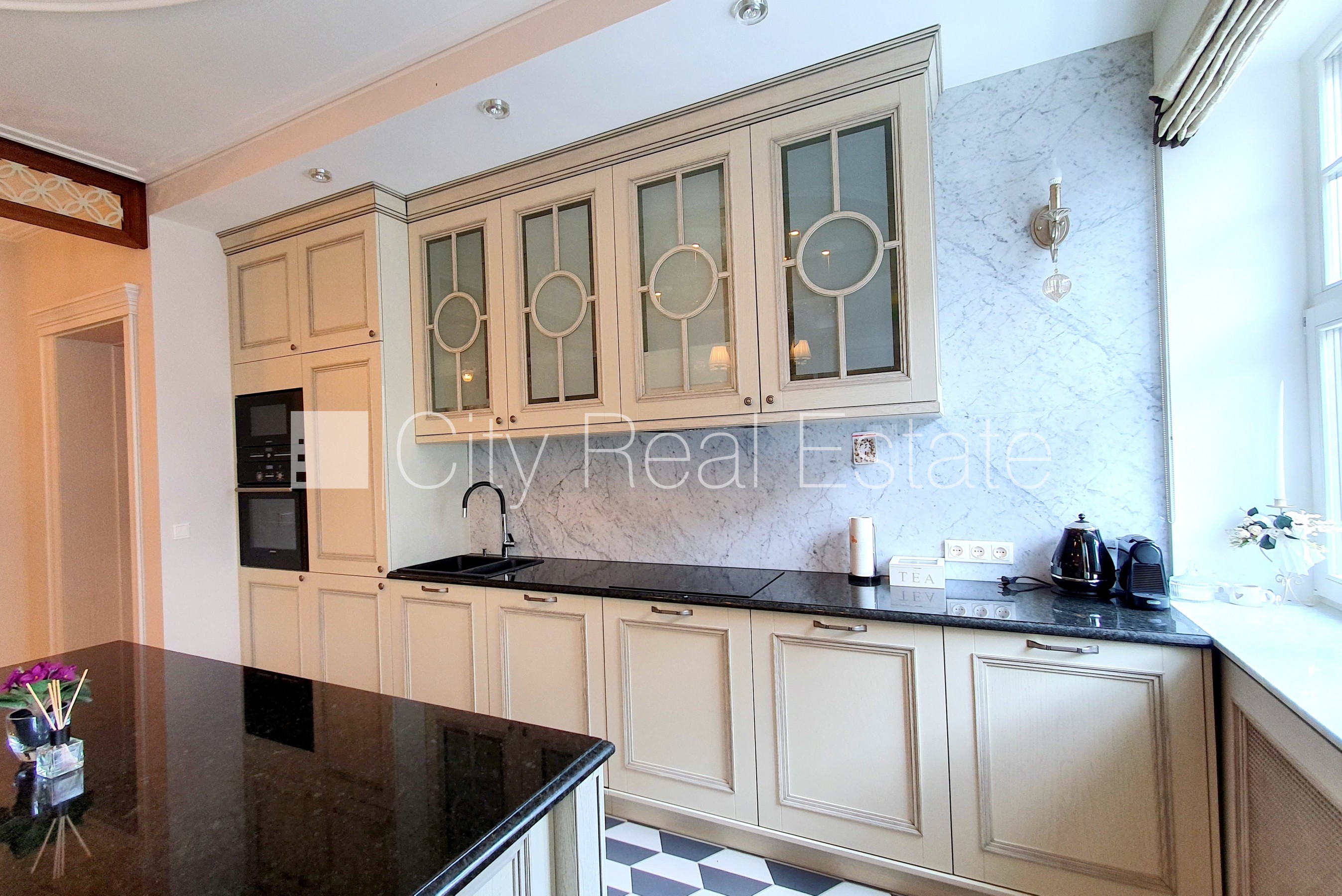 Sludinājumi. Zeme īpašumā, fasādes māja, renovēta māja, nomainītas inženierkomunikācijas, mainīts Jumta segums, Cena: 799000 EUR Foto #11