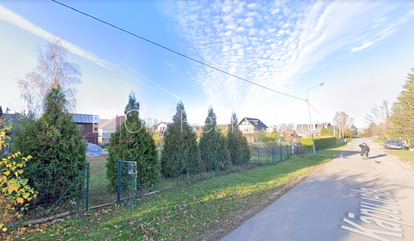 Sludinājumi. Koka māja, guļbūve, slēgts pagalms, iežogota teritorija ar metāla sētu, ieeja no ielas, istabas Cena: 79000 EUR Foto #9