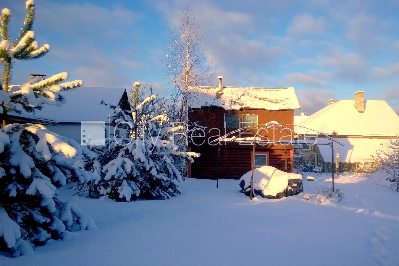 Sludinājumi. Koka māja, guļbūve, slēgts pagalms, iežogota teritorija ar metāla sētu, ieeja no ielas, istabas Cena: 79000 EUR Foto #20