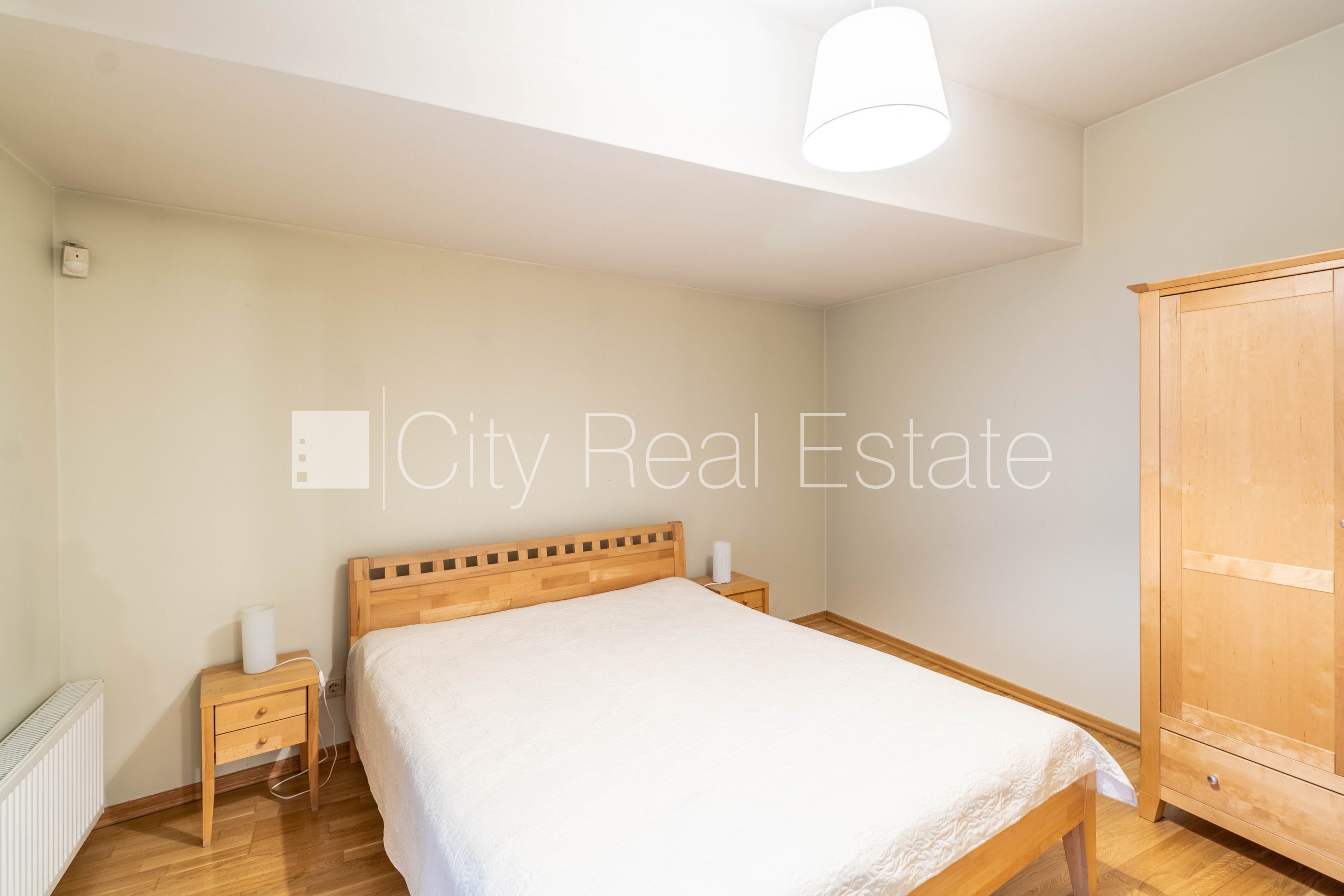 Объявление. Проект - Kalpaka Residence, реновированный дом, территория обнесена забором, вход с улицы, лифт, Цена: 195000 EUR Foto #8