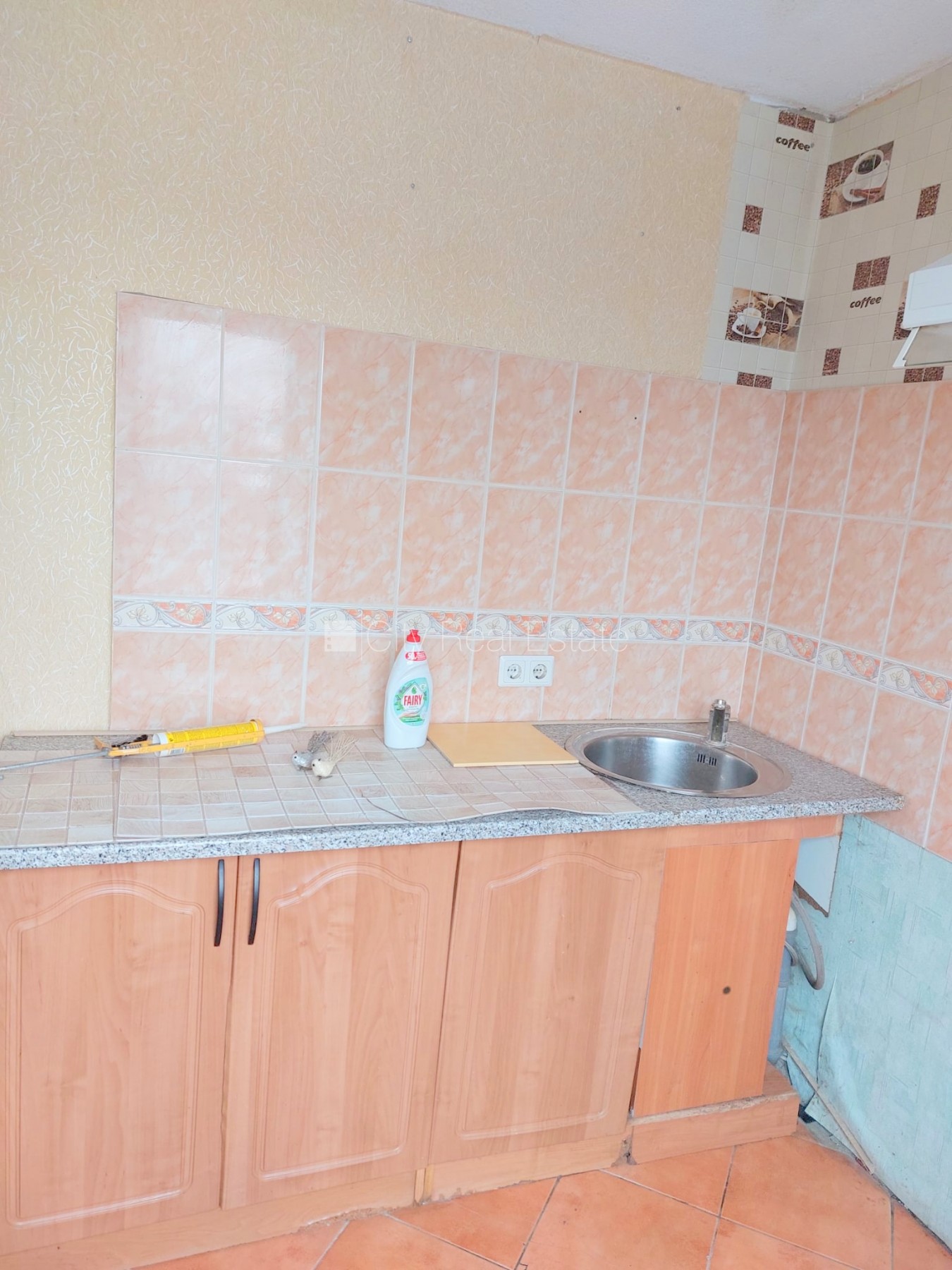 Sludinājumi. Fasādes māja, ķieģeļu mūra sienas, labiekārtots apzaļumots pagalms, kāpņu telpa pēc kosmētiskā Cena: 32000 EUR Foto #11