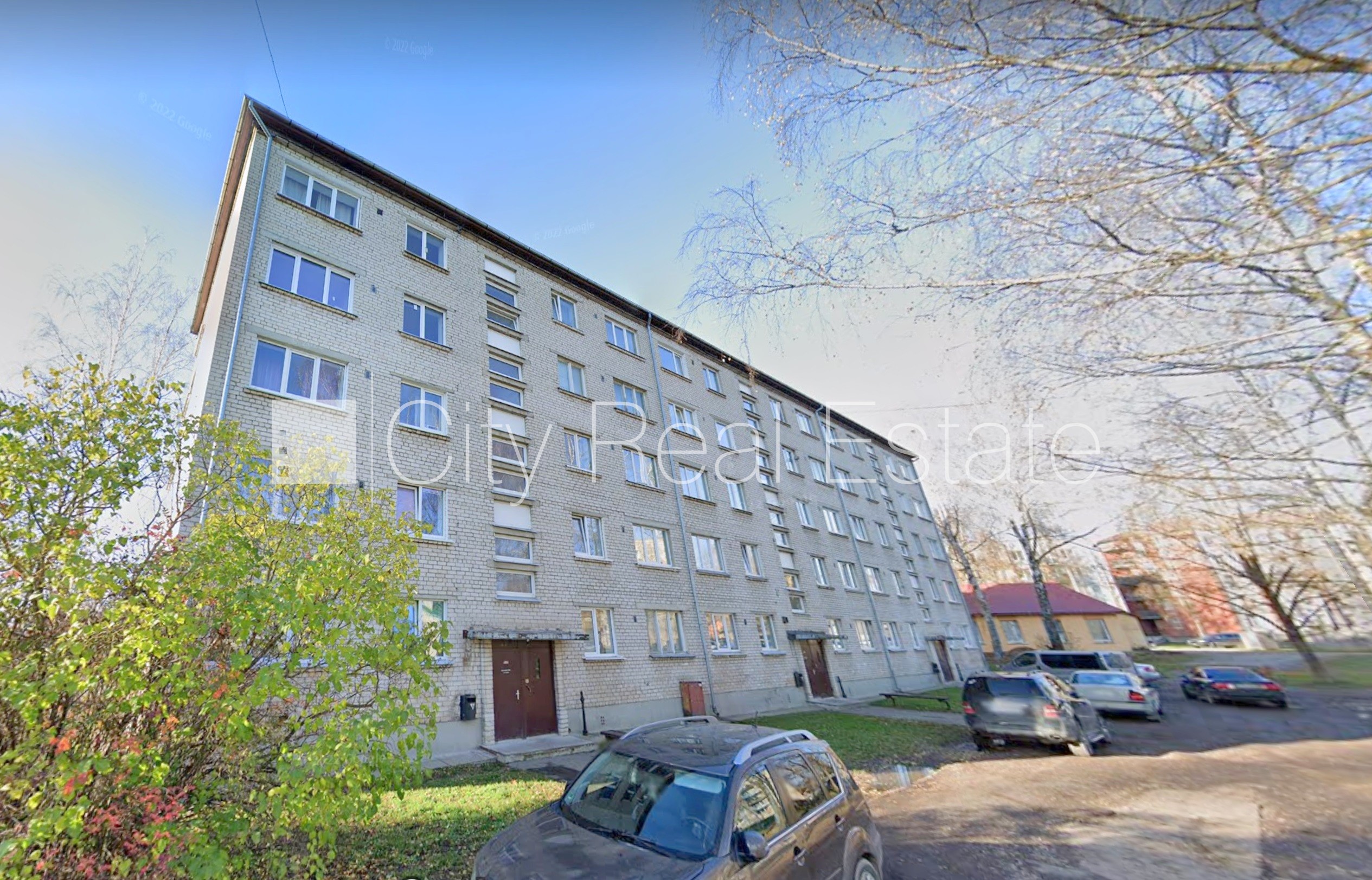 Sludinājumi. Fasādes māja, ķieģeļu mūra sienas, labiekārtots apzaļumots pagalms, kāpņu telpa pēc kosmētiskā Cena: 32000 EUR Foto #21