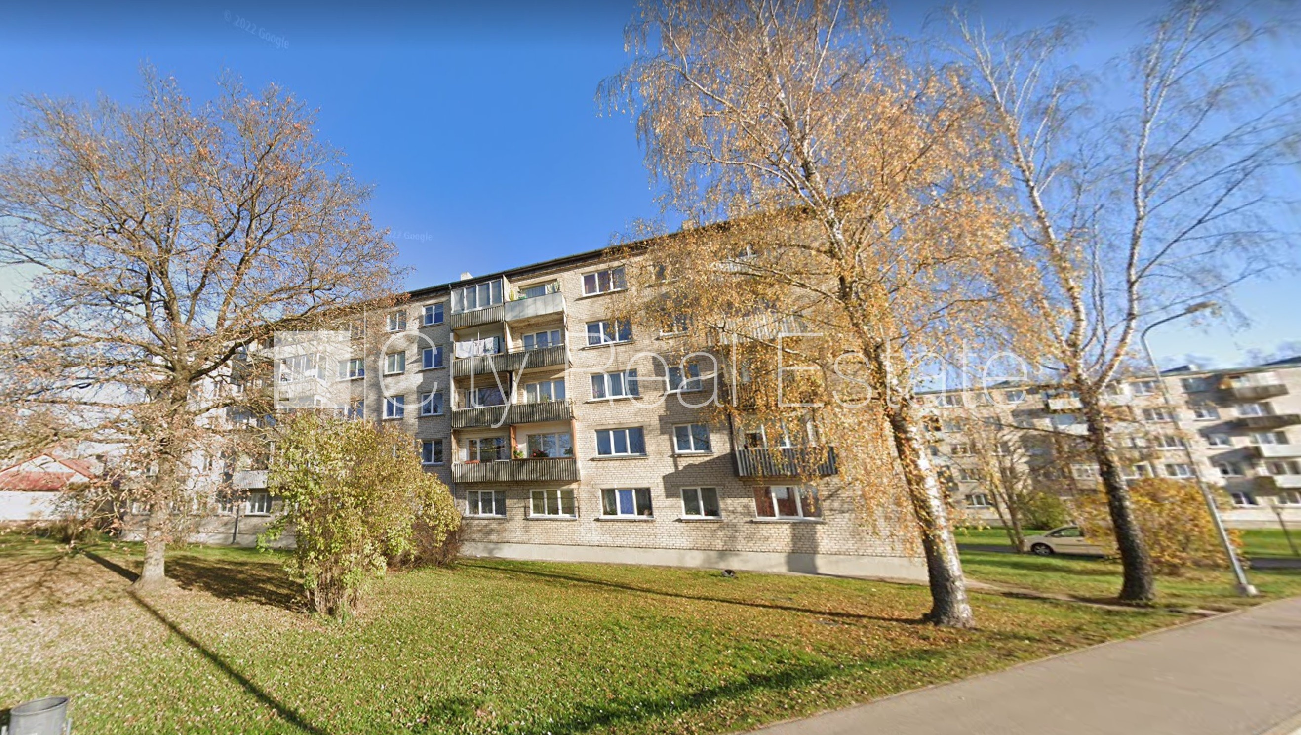 Sludinājumi. Fasādes māja, ķieģeļu mūra sienas, labiekārtots apzaļumots pagalms, kāpņu telpa pēc kosmētiskā Cena: 32000 EUR Foto #22