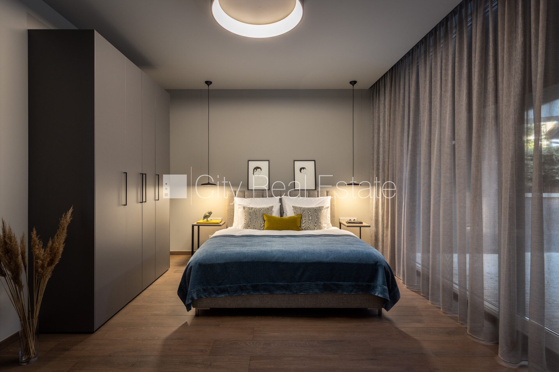 Sludinājumi. Jaunceltne, fasādes māja, labiekārtots apzaļumots pagalms, pazemes autostāvvieta, ieeja no ielas, Cena: 5000 EUR/mēn Foto #7