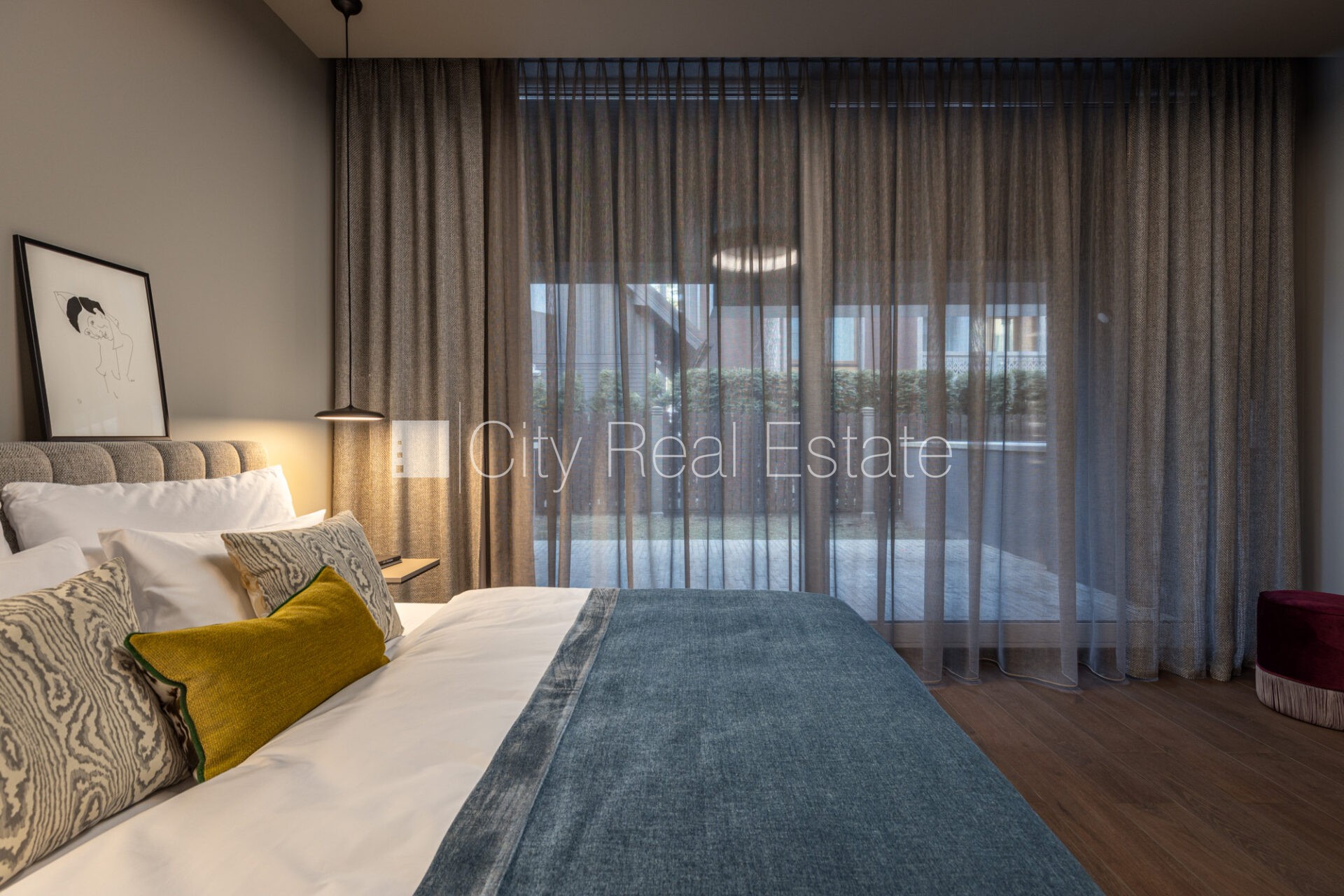 Sludinājumi. Jaunceltne, fasādes māja, labiekārtots apzaļumots pagalms, pazemes autostāvvieta, ieeja no ielas, Cena: 5000 EUR/mēn Foto #8