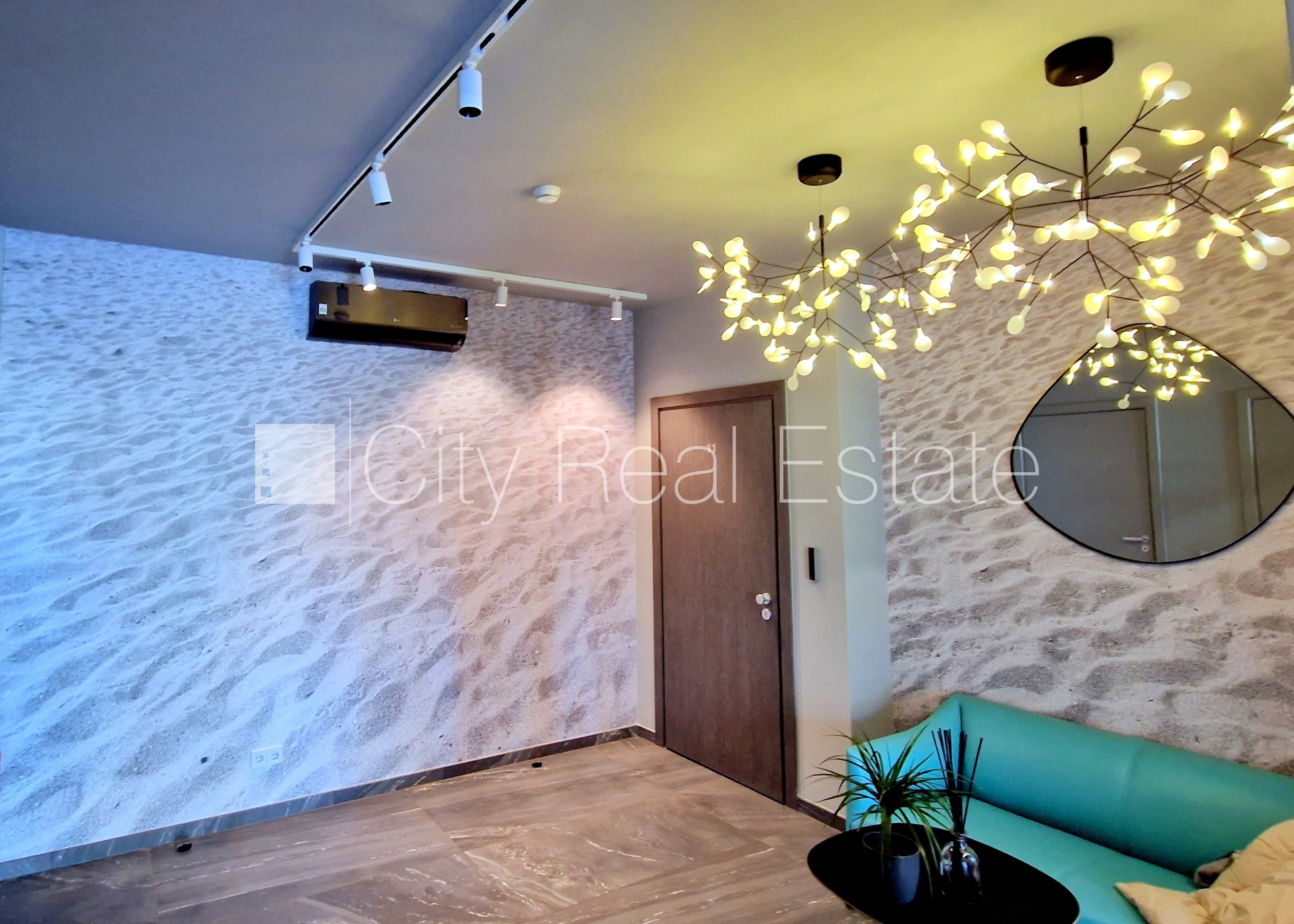 Sludinājumi. Jaunceltne, fasādes māja, labiekārtota apzaļumota teritorija, pazemes autostāvvieta, ieeja no Cena: 2620 EUR/mēn Foto #20