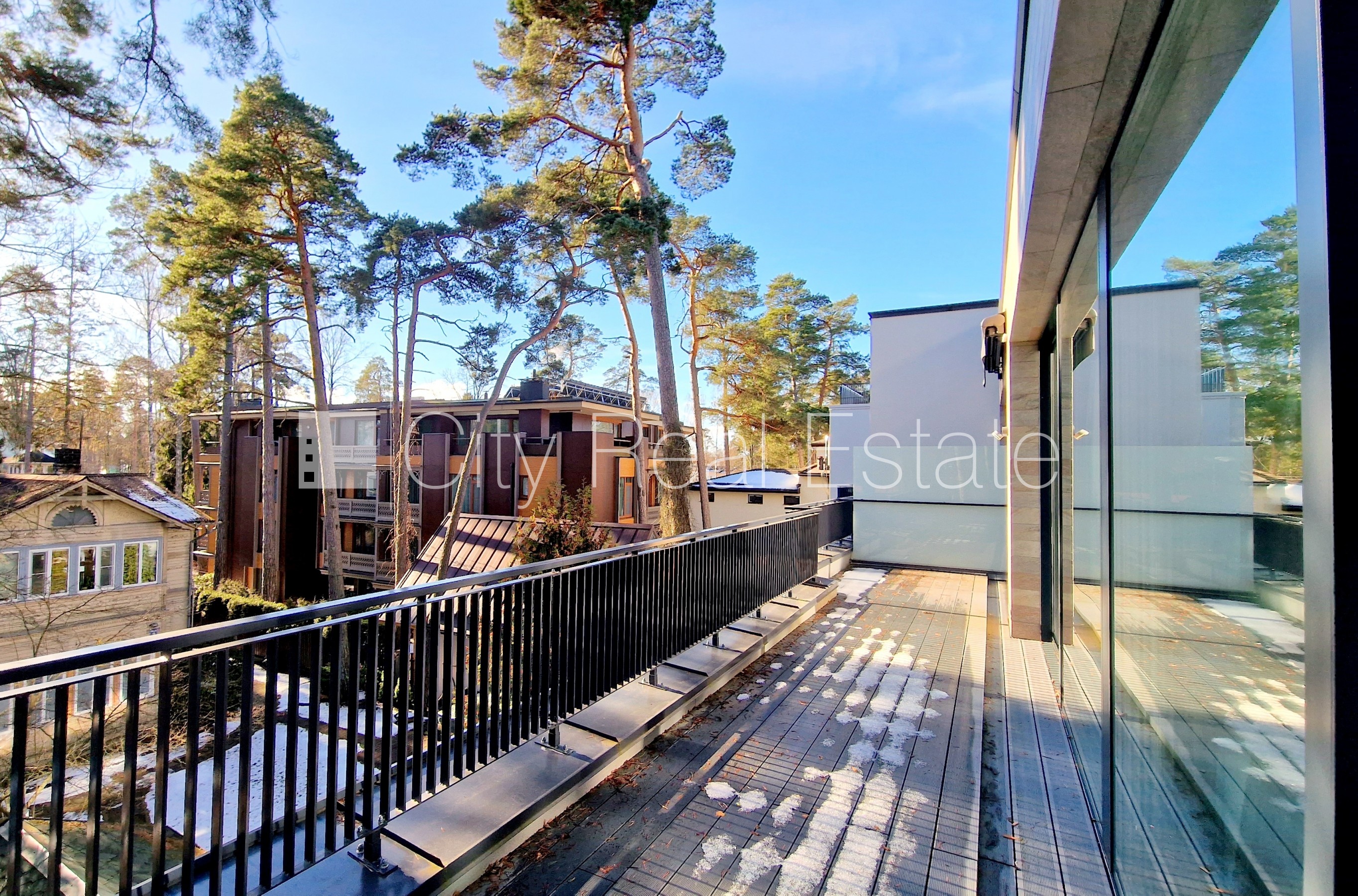 Sludinājumi. Jaunceltne, fasādes māja, labiekārtota apzaļumota teritorija, pazemes autostāvvieta, ieeja no Cena: 2620 EUR/mēn Foto #4