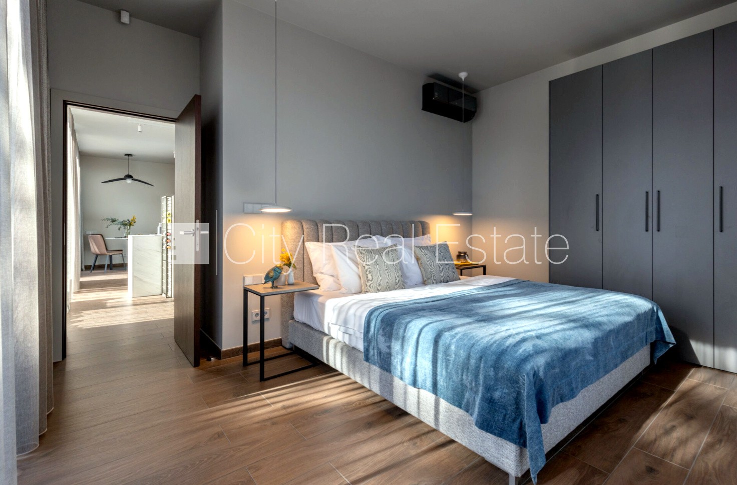 Sludinājumi. Jaunceltne, fasādes māja, labiekārtota apzaļumota teritorija, pazemes autostāvvieta, ieeja no Cena: 2620 EUR/mēn Foto #6