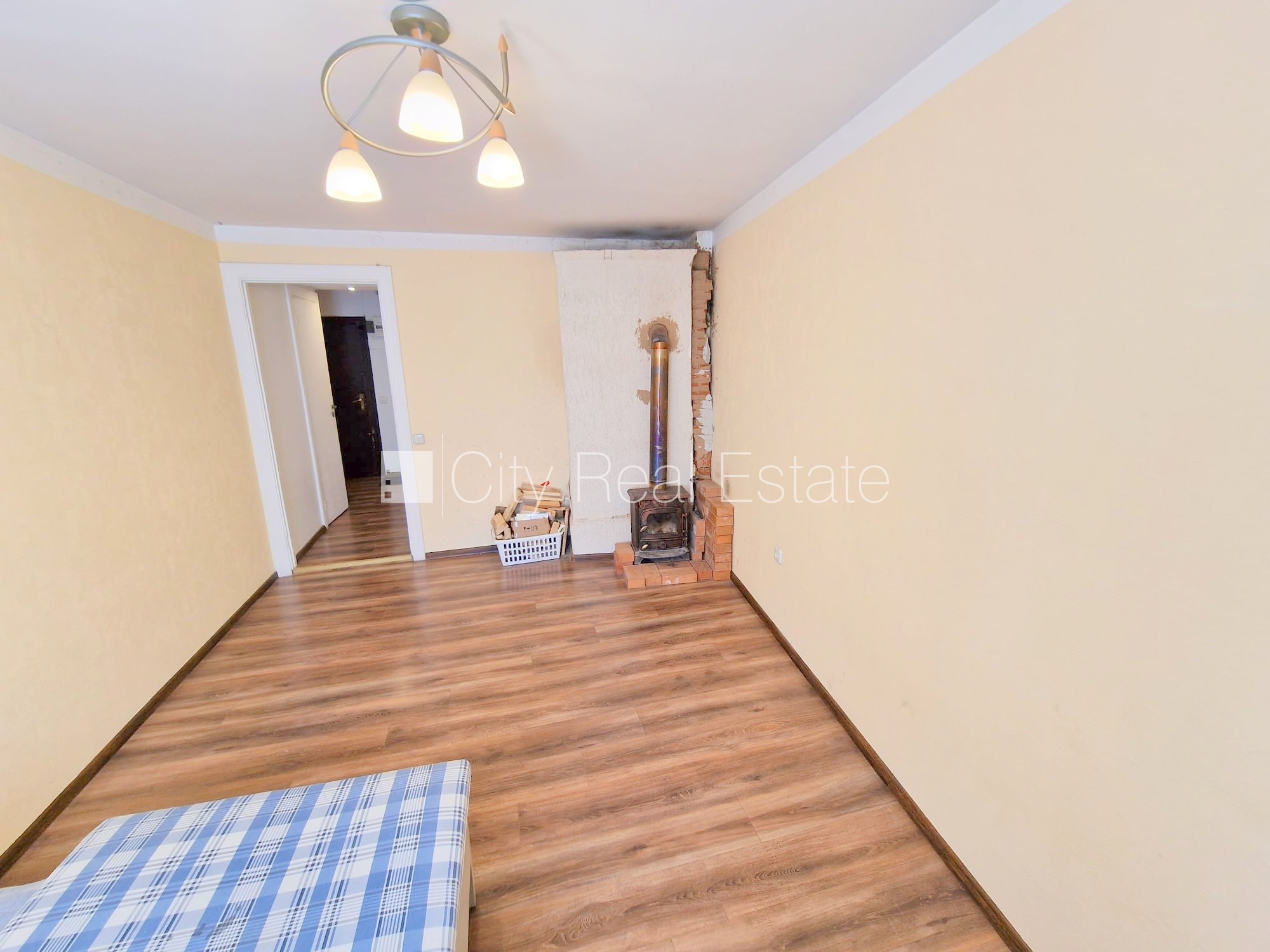 Sludinājumi. Zeme īpašumā, koka māja, fasādes māja, fasāde ar koka apdari, ieeja no pagalma, logi vērsti mājas Cena: 21500 EUR Foto #12