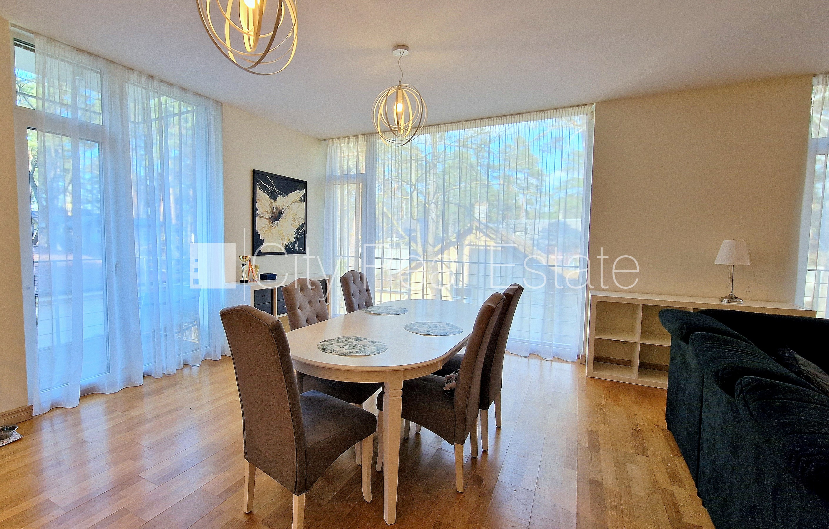 Sludinājumi. Jaunceltne, labiekārtots apzaļumots pagalms, teritorijas iebrauktuves vārti aprīkoti ar Cena: 349750 EUR Foto #5