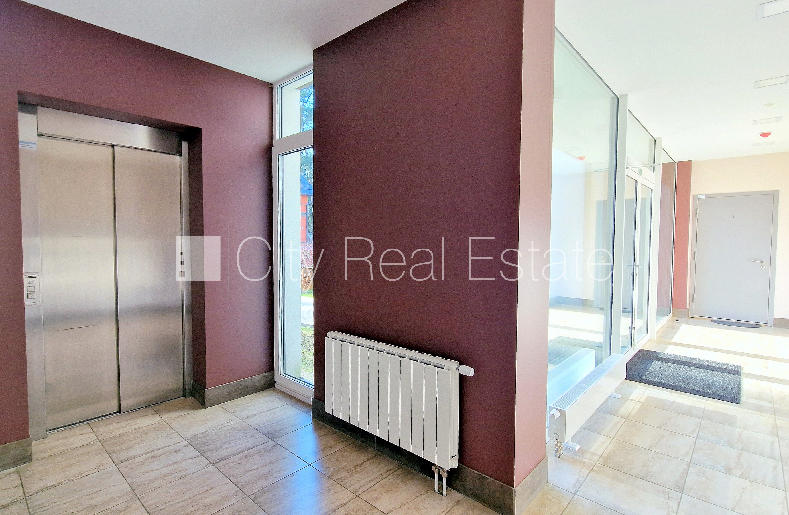 Sludinājumi. Jaunceltne, labiekārtots apzaļumots pagalms, teritorijas iebrauktuves vārti aprīkoti ar Cena: 349750 EUR Foto #18