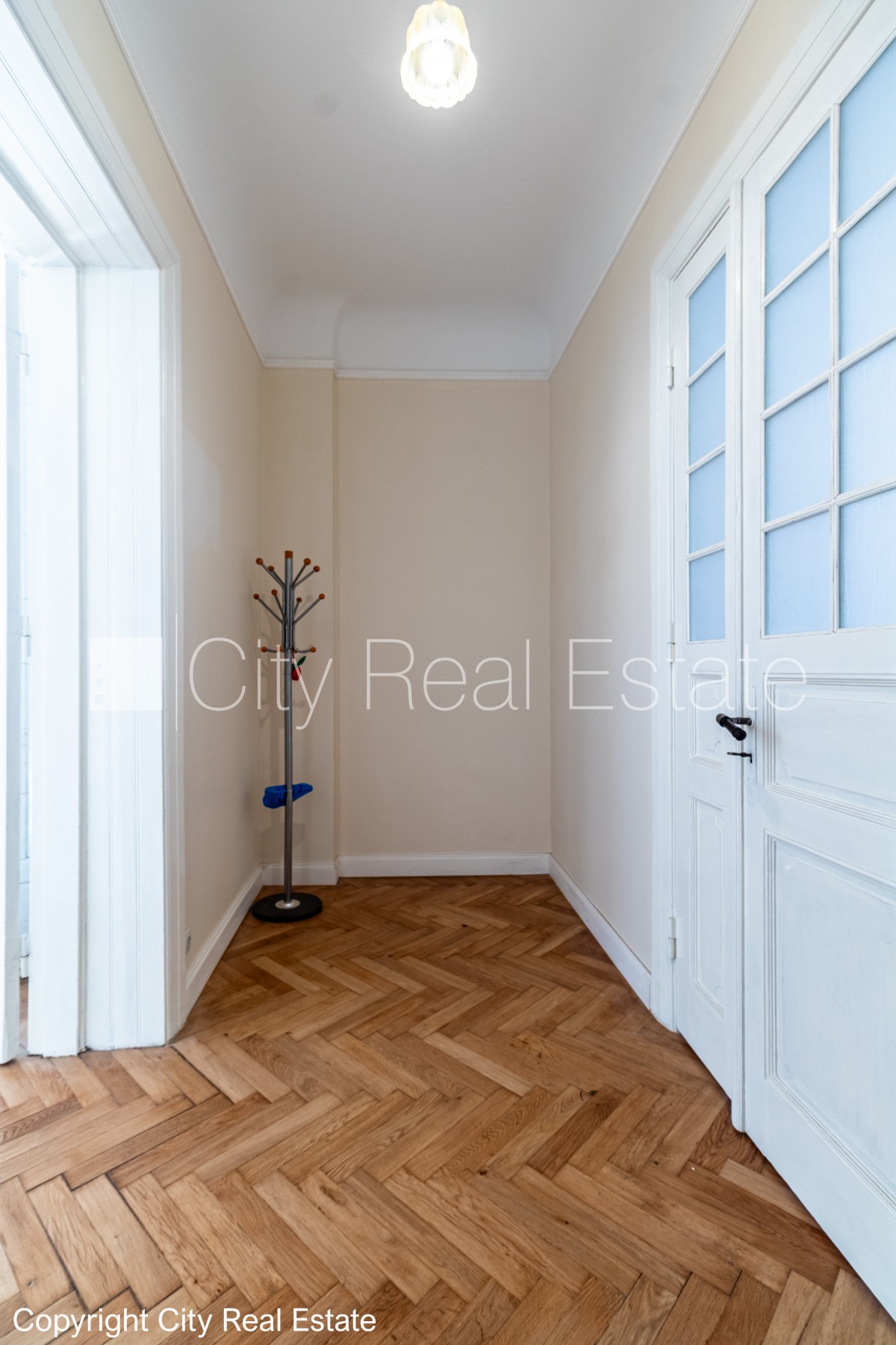 Sludinājumi. Zeme īpašumā, fasādes māja, renovēta māja, dzīvokļu skaits ēkā  10 gab., mainīts Jumta segums, Cena: 225000 EUR Foto #22