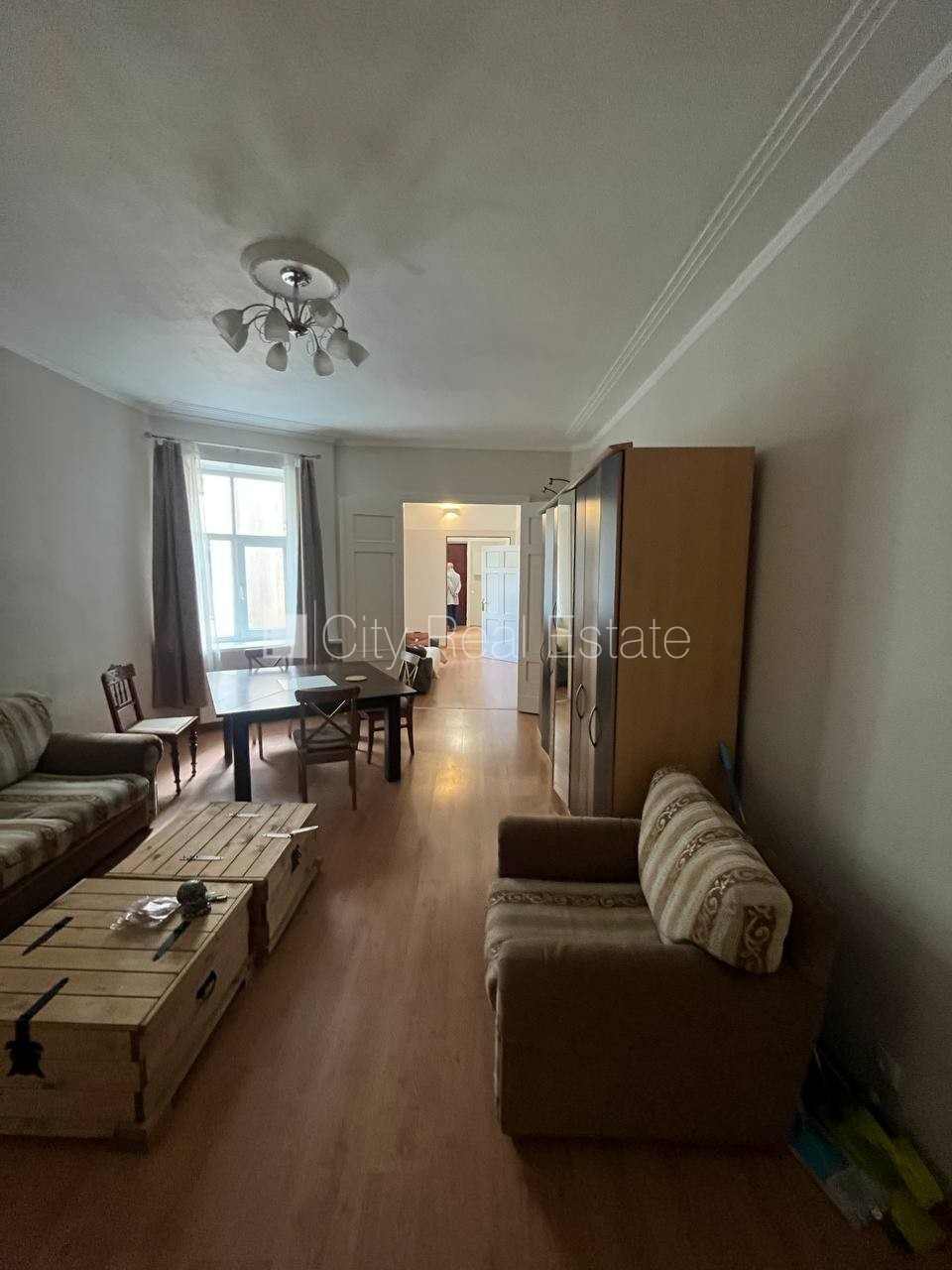 Sludinājumi. Ir lifts, logi vērsti mājas abās pusēs, centrālā apkure, sanitārais mezgls atsevišķs, vanna, Cena: 1050 EUR/mēn Foto #11