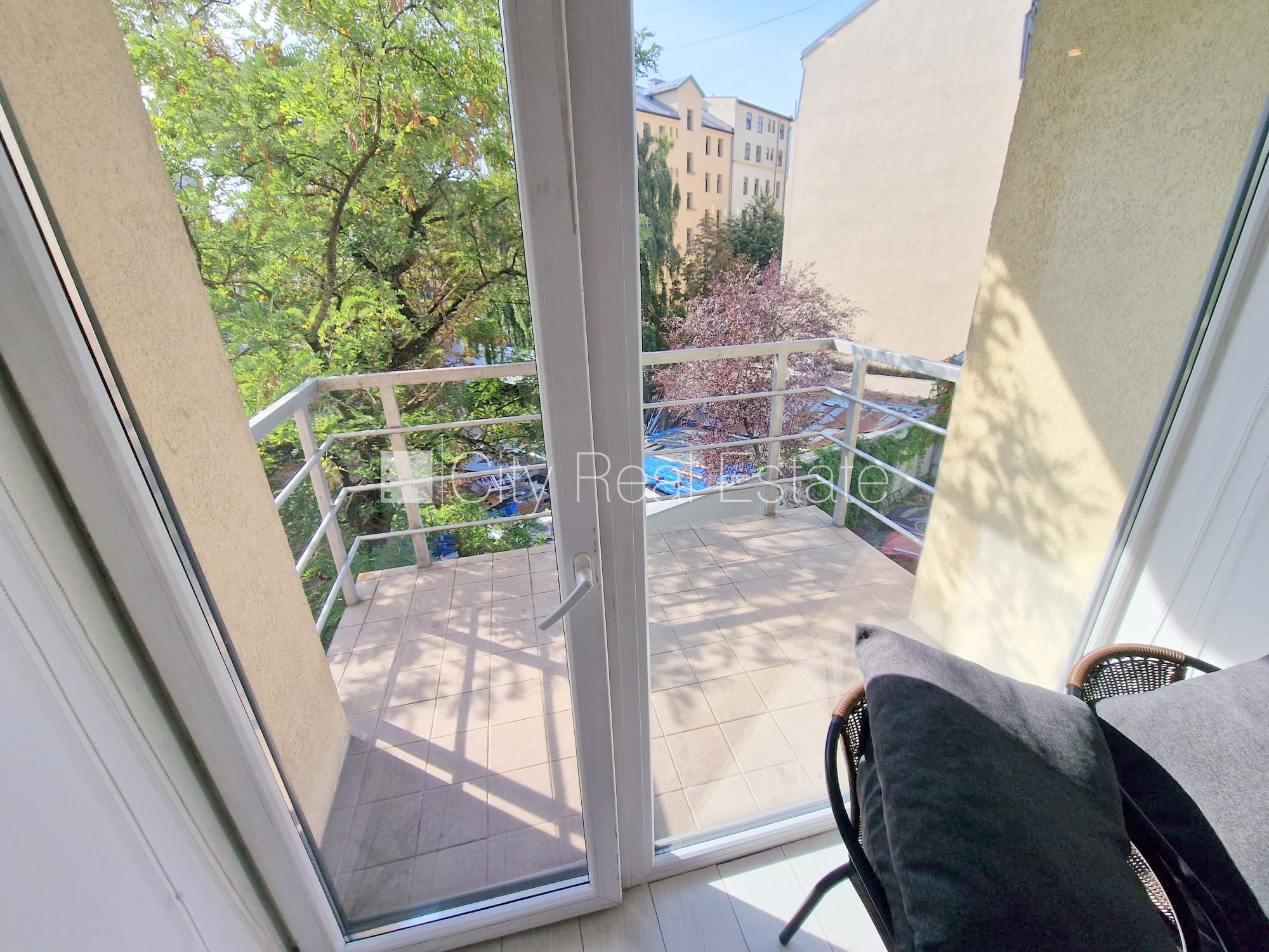 Sludinājumi. Jaunceltne, fasādes māja, ieeja no ielas, ir lifts, kāpņu telpa pēc kosmētiskā remonta, balkons, Cena: 360 EUR/mēn Foto #11