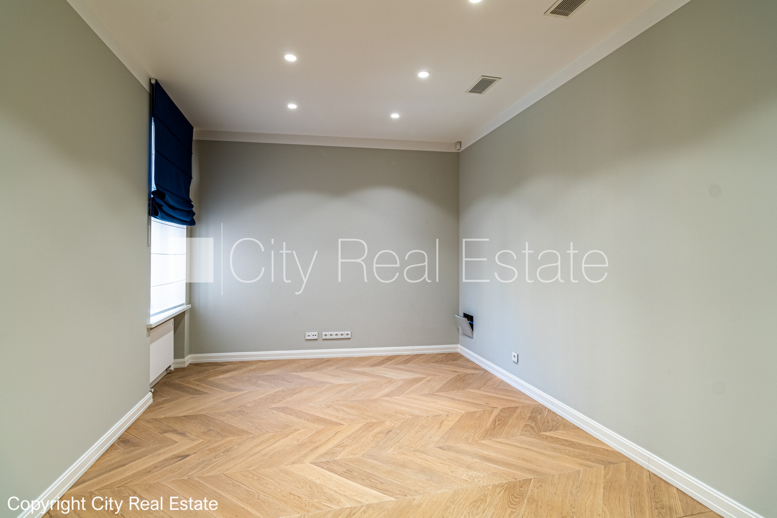 Sludinājumi. Renovēta māja, slēgts pagalms, iespēja nomāt autostāvvietu, apsargāta autostāvvieta, ieeja no ielas Cena: 755000 EUR Foto #8