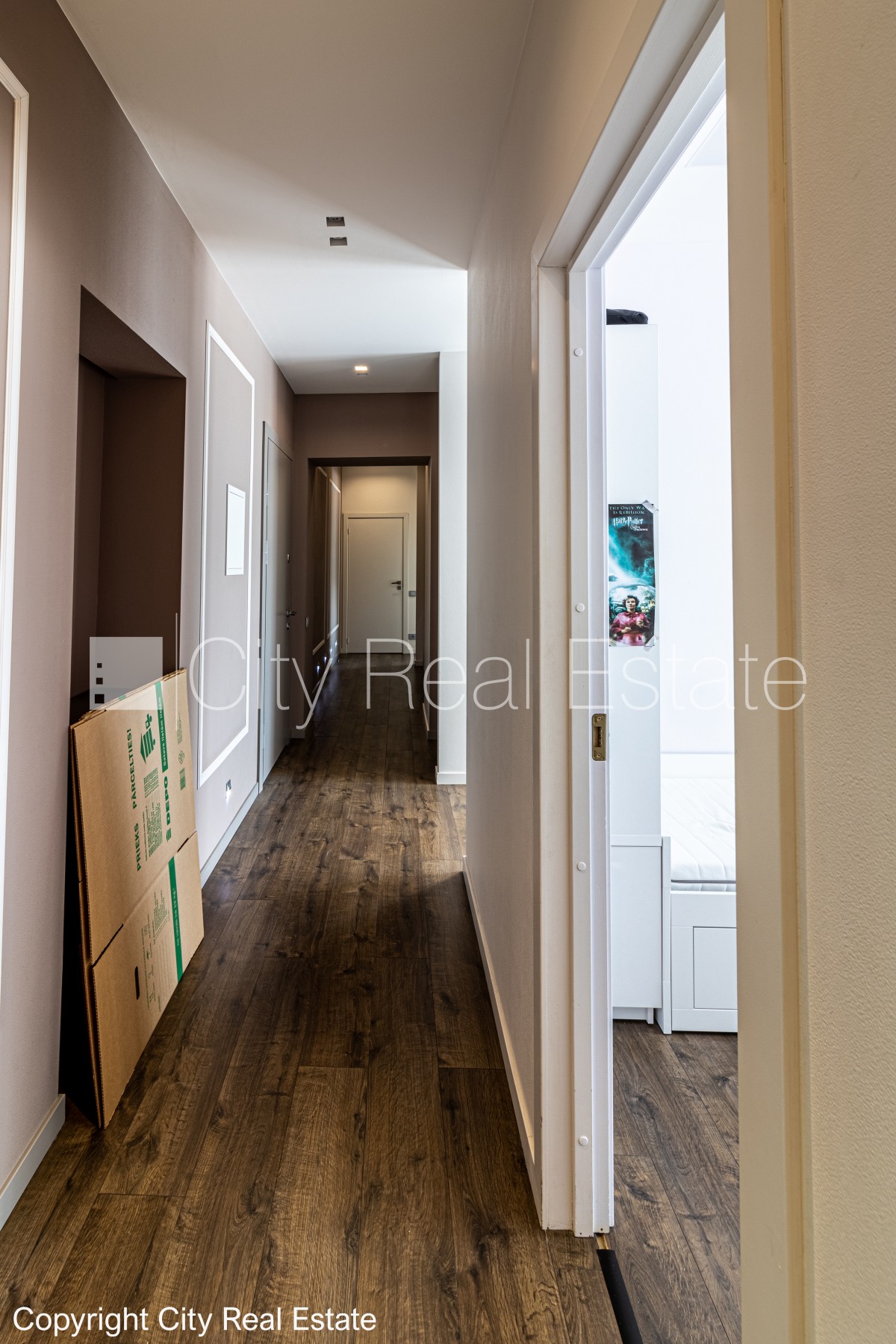 Sludinājumi. Pagalma māja, slēgts pagalms, iespēja nomāt autostāvvietu, teritorijas stāvlaukums noklāts ar Cena: 145000 EUR Foto #14