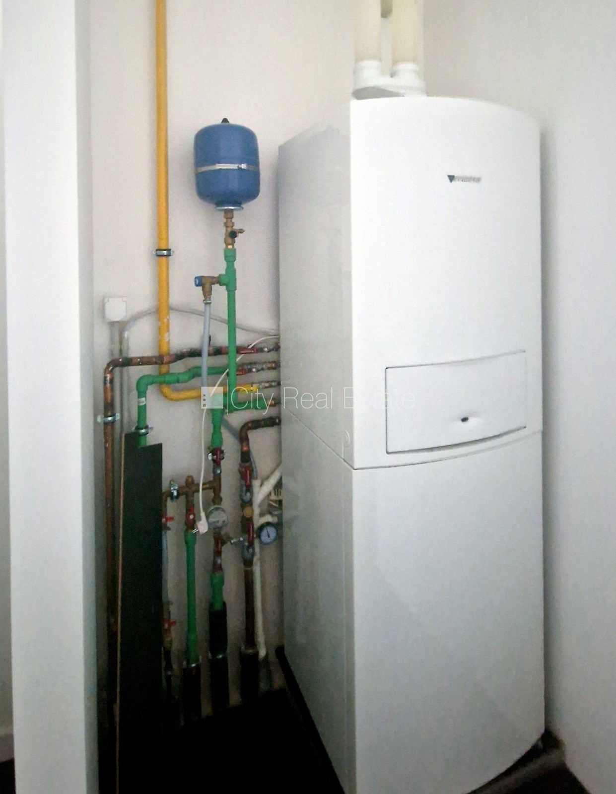 Sludinājumi. Projekts - Astra House, zeme īpašumā, jaunceltne, monolīta betona sienas, viena kvadrātmetra Cena: 408600 EUR Foto #21