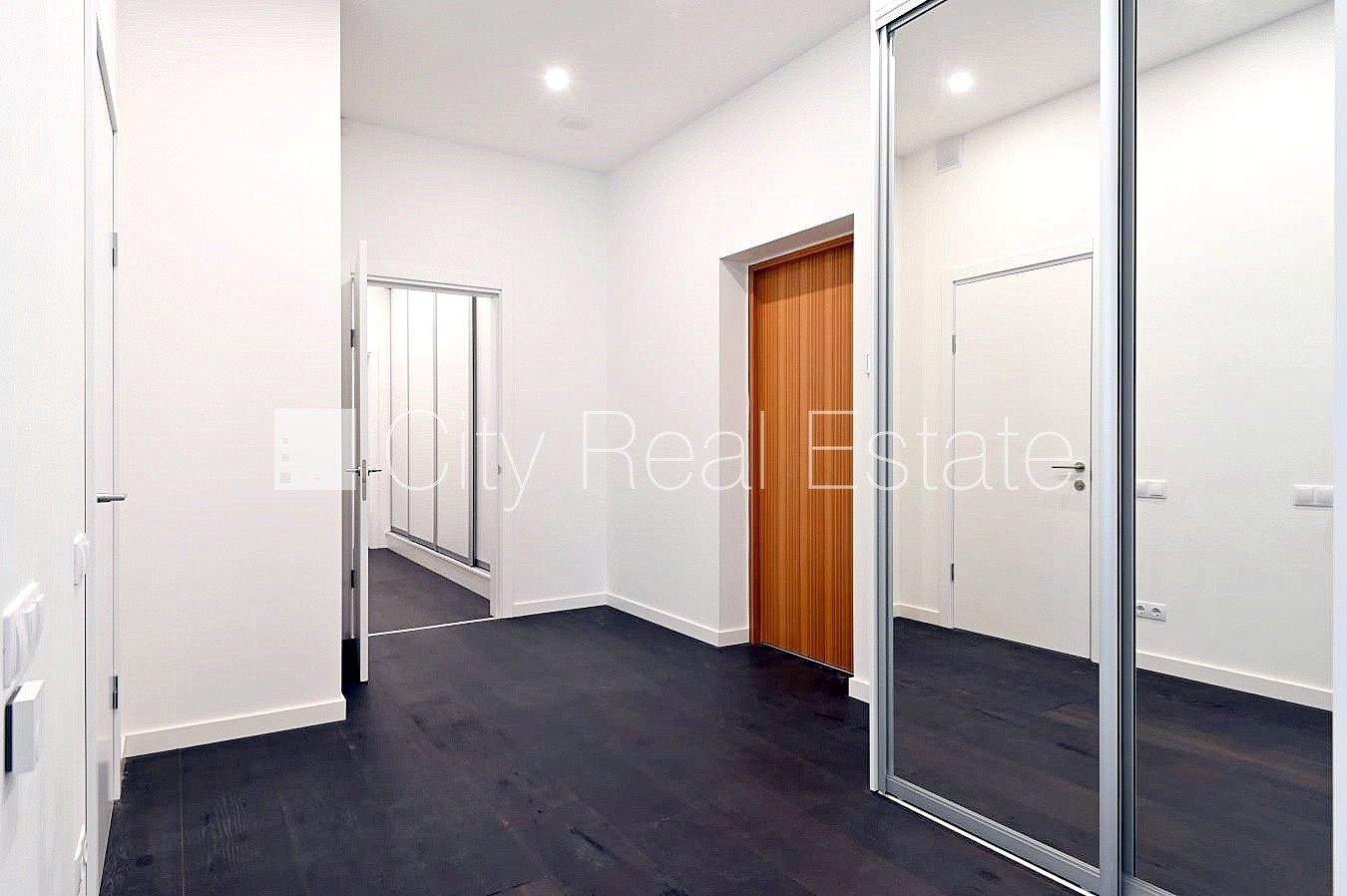 Sludinājumi. Projekts - Astra House, zeme īpašumā, jaunceltne, monolīta betona sienas, viena kvadrātmetra Cena: 408600 EUR Foto #17