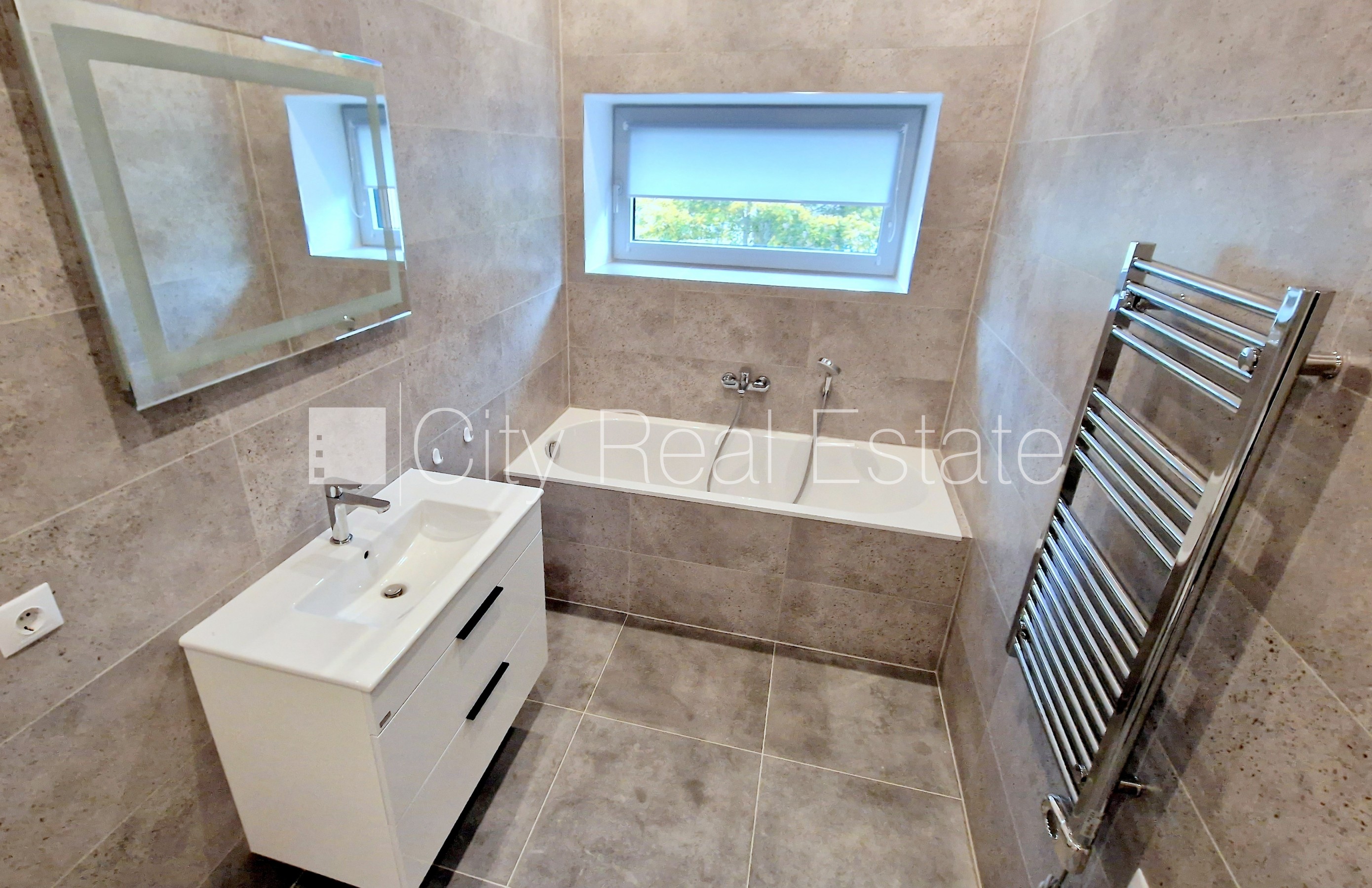 Sludinājumi. Projekts - Astra House, zeme īpašumā, jaunceltne, monolīta betona sienas, viena kvadrātmetra Cena: 408600 EUR Foto #25