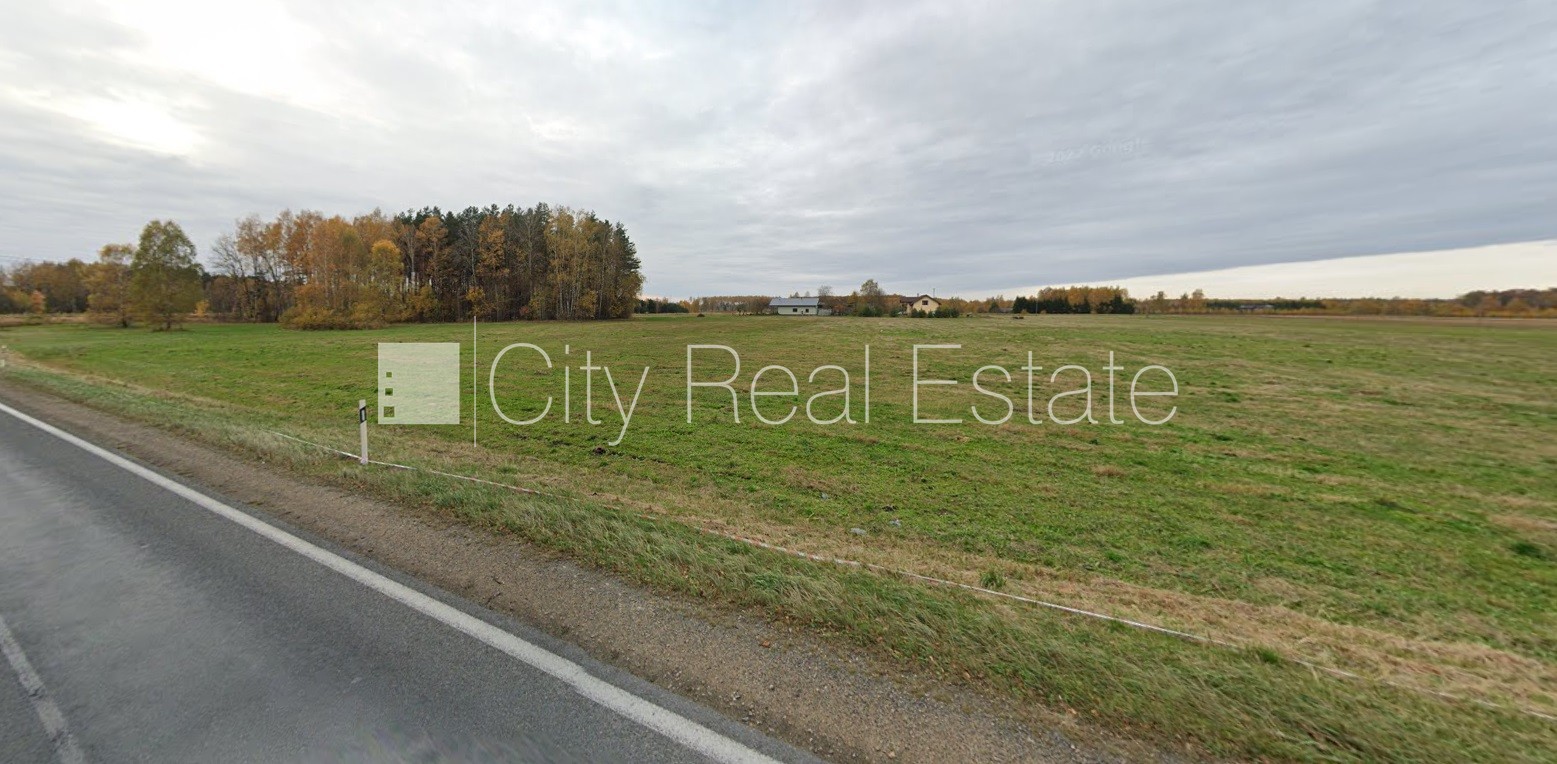 Sludinājumi. Zeme paredzēta komercapbūvei, iespējama mazstāvu apbūve, zeme robežojas ar ielu, ir elektrība, nav Cena: 120000 EUR Foto #2