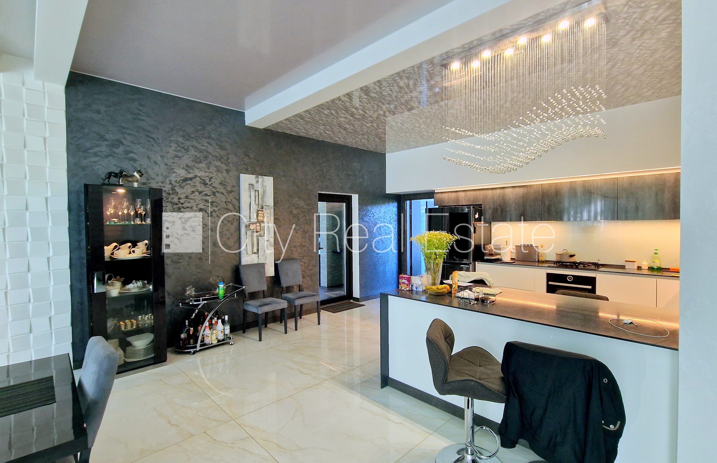 Sludinājumi. Zeme īpašumā, privātmāja, jaunceltne, labiekārtota apzaļumota teritorija, iežogota teritorija ar Cena: 2.9e+06 EUR Foto #2