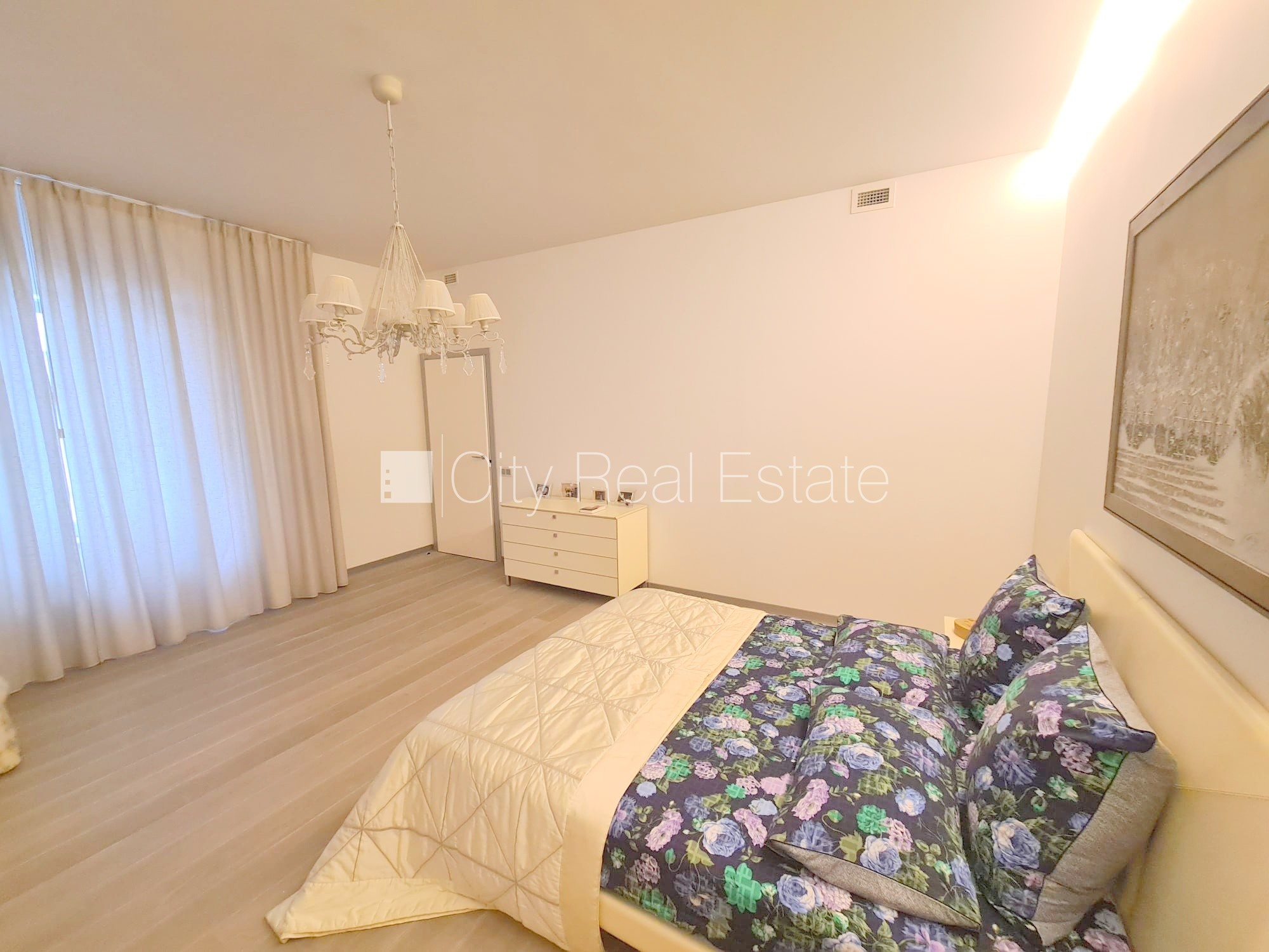 Sludinājumi. Zeme īpašumā, jaunceltne, apsargāta teritorija, objektu apsargā fiziskā apsardze, ieeja no ielas, Cena: 850000 EUR Foto #24