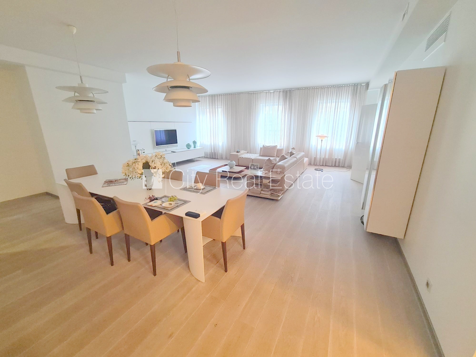 Sludinājumi. Zeme īpašumā, jaunceltne, apsargāta teritorija, objektu apsargā fiziskā apsardze, ieeja no ielas, Cena: 850000 EUR Foto #3