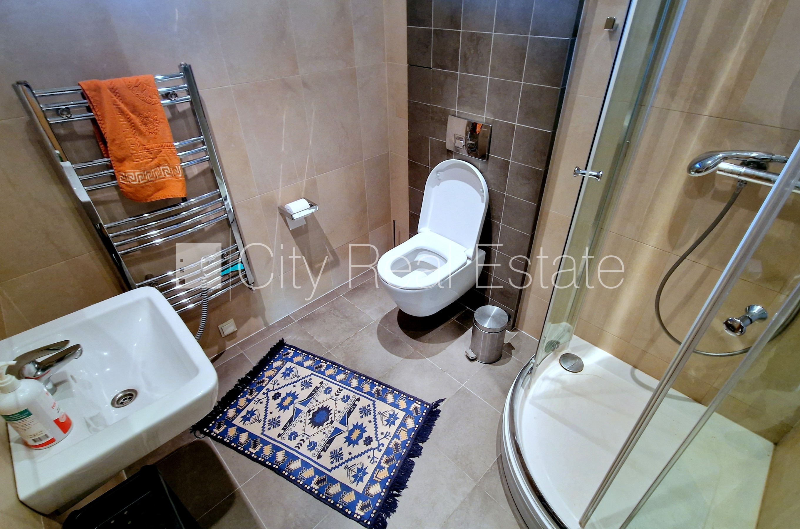 Объявление. Проект - Апоги, рядный дом, новостройка, стены из керамзитных блоков, на подвальном этаже доступно Цена: 270000 EUR Foto #12