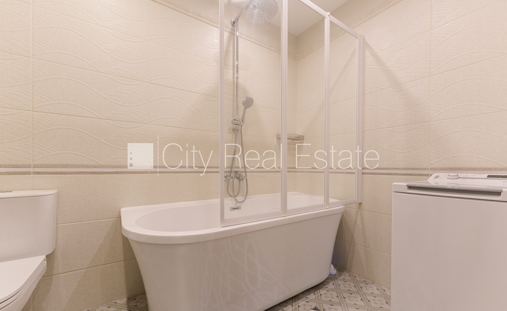 Sludinājumi. Jaunceltne, labiekārtota apzaļumota teritorija, slēgts pagalms, terase, guļamistabu skaits 3 gab., Cena: 370000 EUR Foto #7