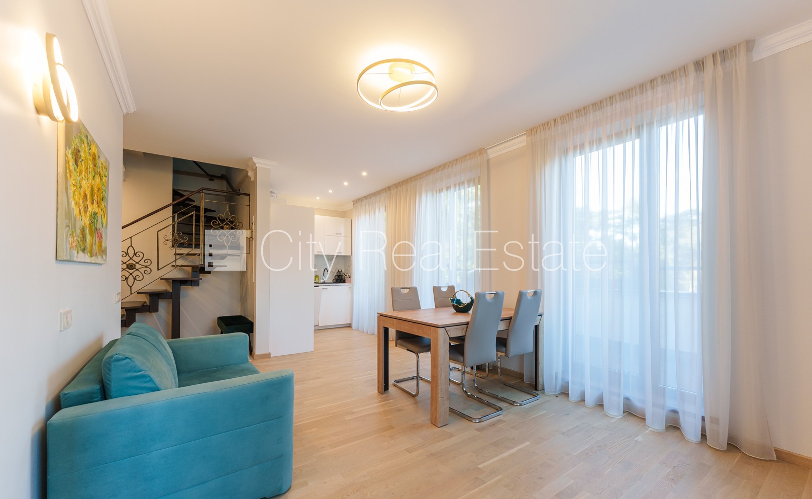 Sludinājumi. Jaunceltne, labiekārtota apzaļumota teritorija, slēgts pagalms, terase, guļamistabu skaits 3 gab., Cena: 370000 EUR Foto #1