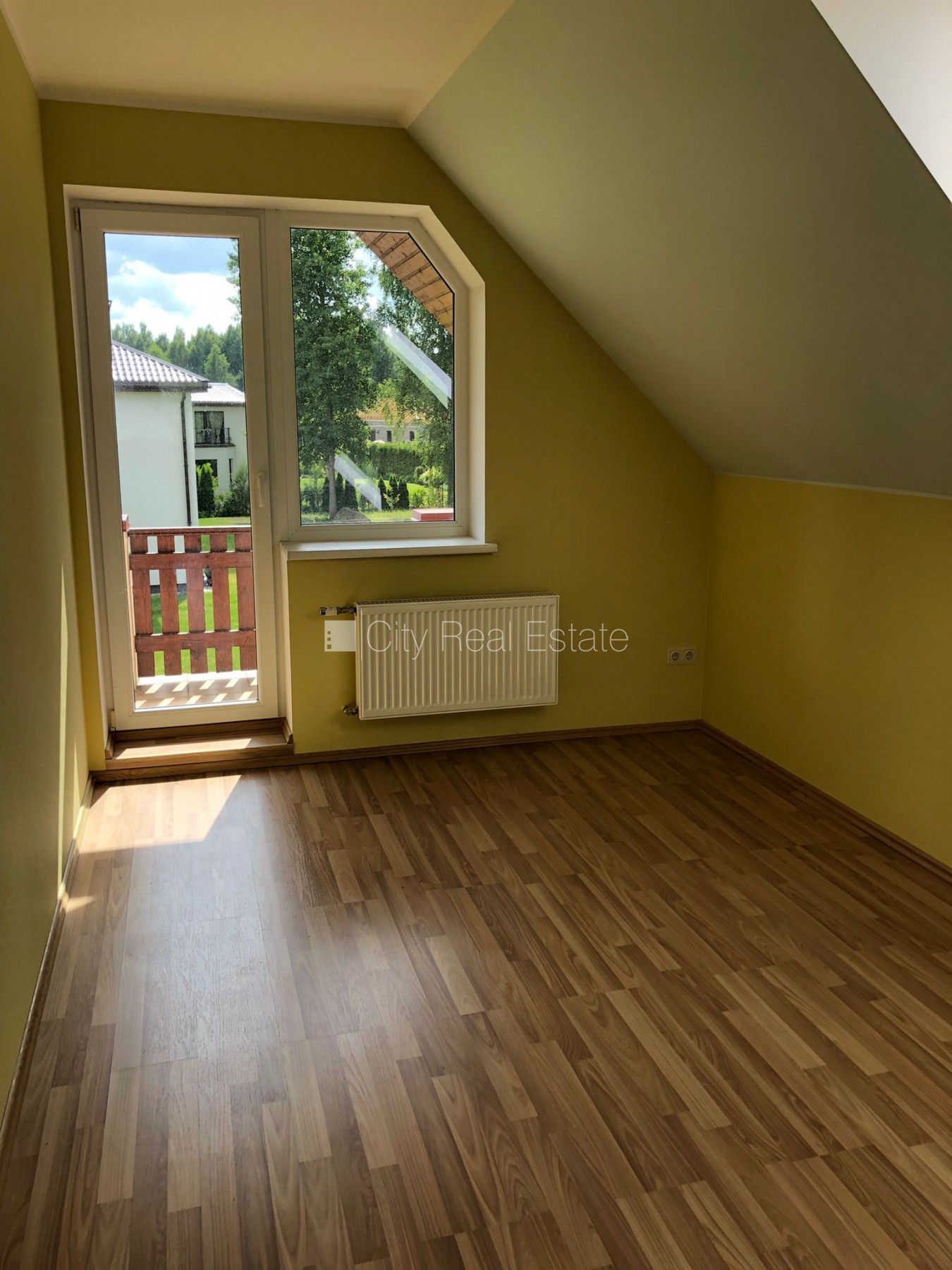 Sludinājumi. Privātmāja, dzelzsbetona starp stāvu pārsegumi, gāzbetona bloku sienas, zaļā teritorija, bruģēts Cena: 310000 EUR Foto #12