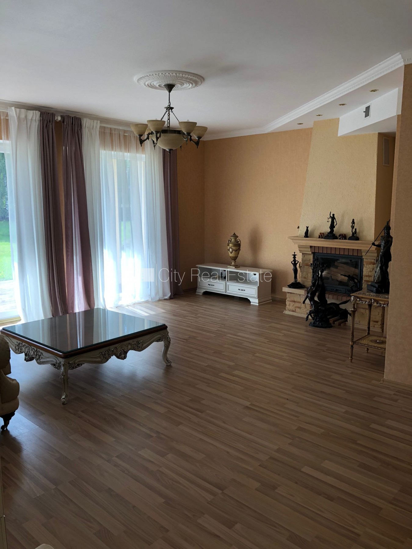 Sludinājumi. Privātmāja, dzelzsbetona starp stāvu pārsegumi, gāzbetona bloku sienas, zaļā teritorija, bruģēts Cena: 310000 EUR Foto #7