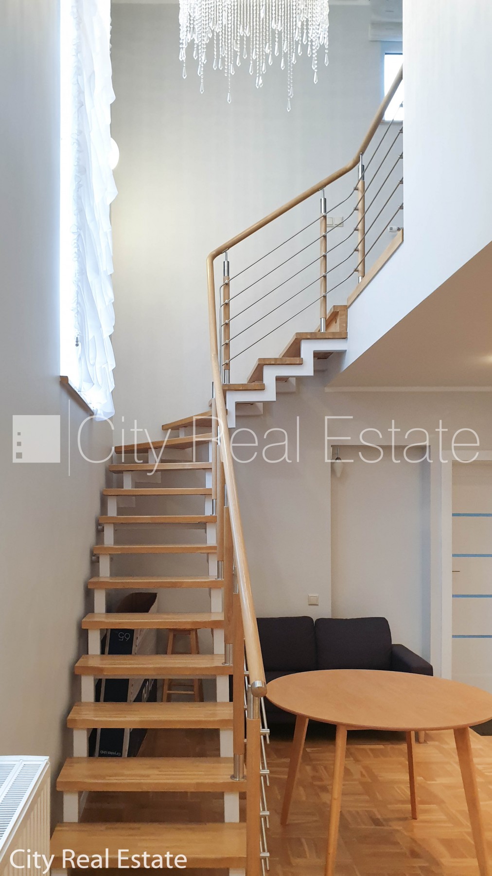 Sludinājumi. Privātmāja, labiekārtota apzaļumota teritorija 1600 m2, iežogota teritorija, teritorijas Cena: 1800 EUR/mēn Foto #12