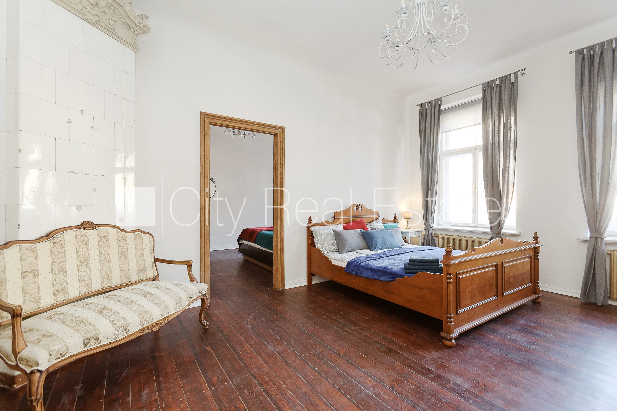 Sludinājumi. Fasādes māja, ieeja no ielas, guļamistabu skaits 4 gab., istabas izolētas 4 gab., virtuve, centrālā Cena: 185000 EUR Foto #3